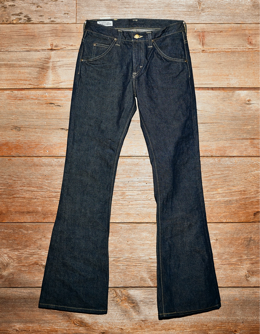 Lee Wrangler BOOTCUT DENIM「今、オトナが穿くべきは ブーツカット 