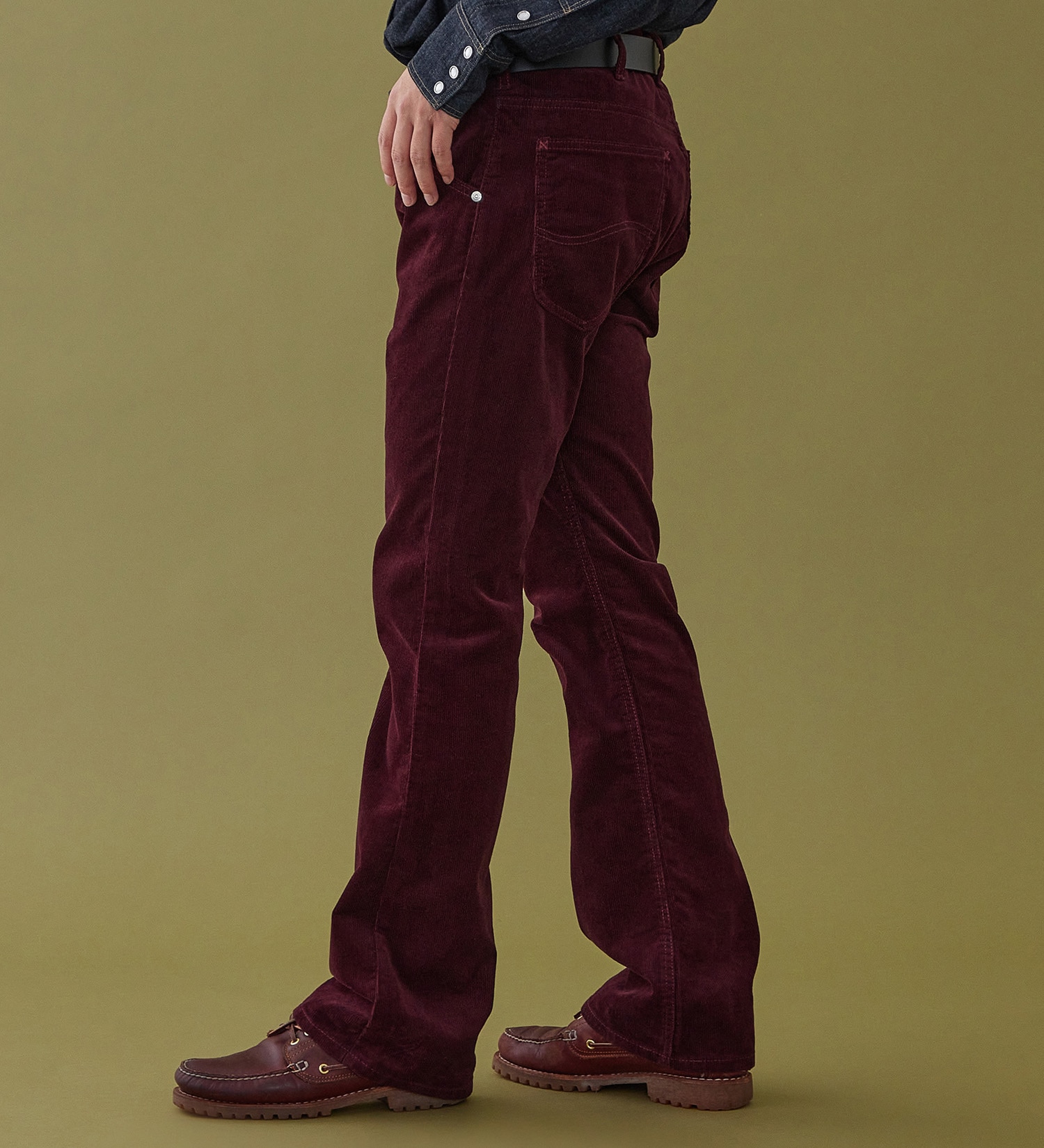 Lee(リー)の【予約P】AMERICAN STANDARD 102 ブーツカット コーデュロイ【暖】|パンツ/パンツ/メンズ|ワイン