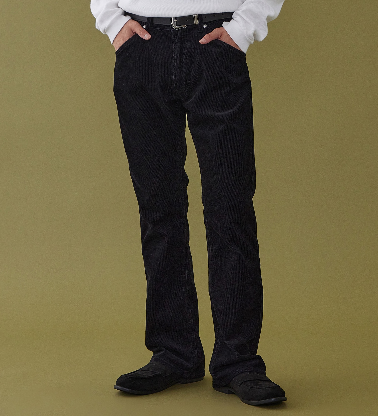 Lee(リー)の【予約P】AMERICAN STANDARD 102 ブーツカット コーデュロイ【暖】|パンツ/パンツ/メンズ|ブラック