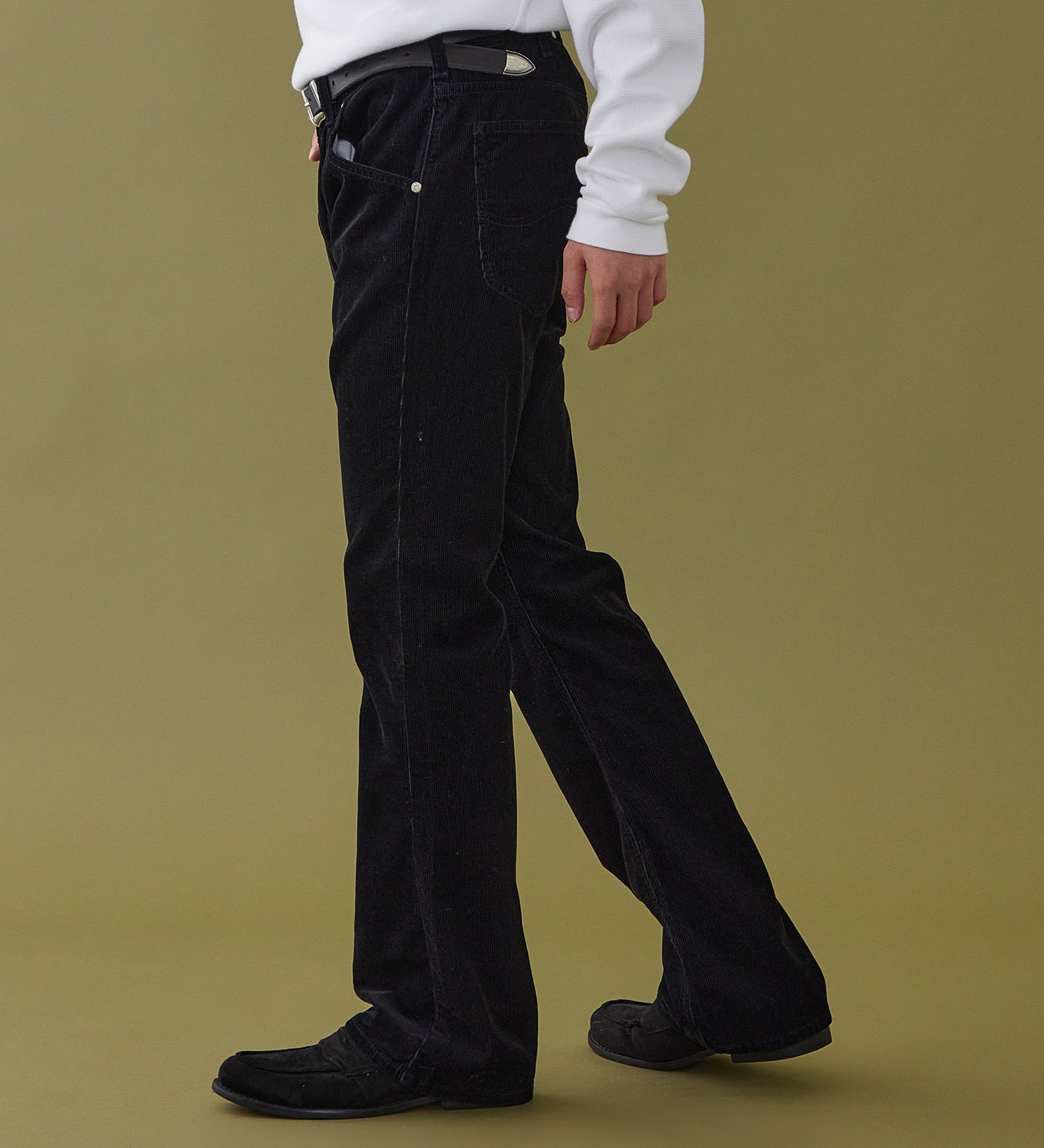 Lee(リー)の【予約P】AMERICAN STANDARD 102 ブーツカット コーデュロイ【暖】|パンツ/パンツ/メンズ|ブラック