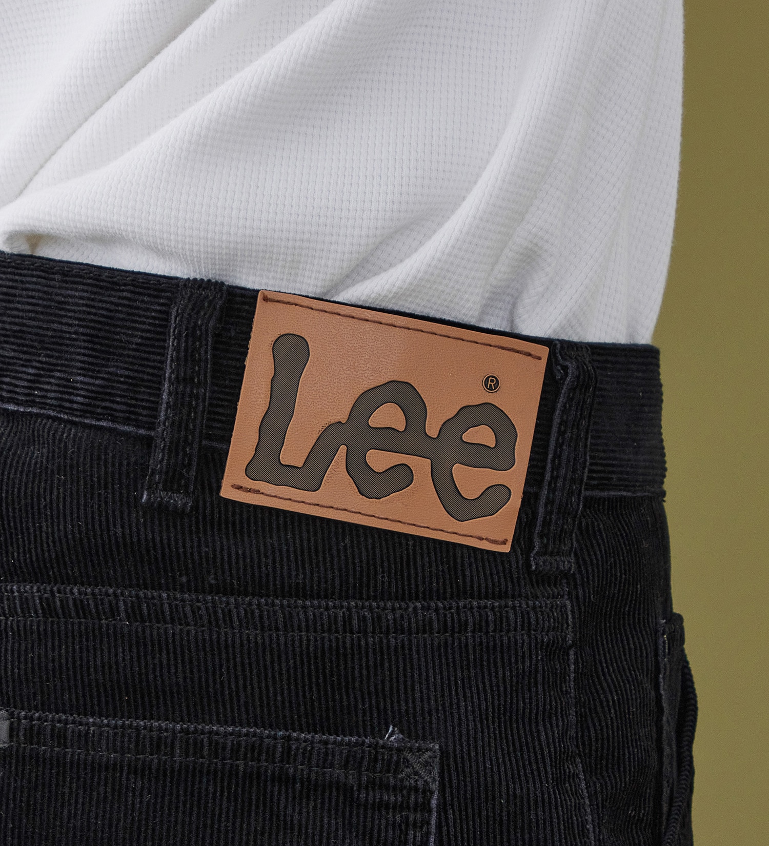 Lee(リー)の【予約P】AMERICAN STANDARD 102 ブーツカット コーデュロイ【暖】|パンツ/パンツ/メンズ|ブラック