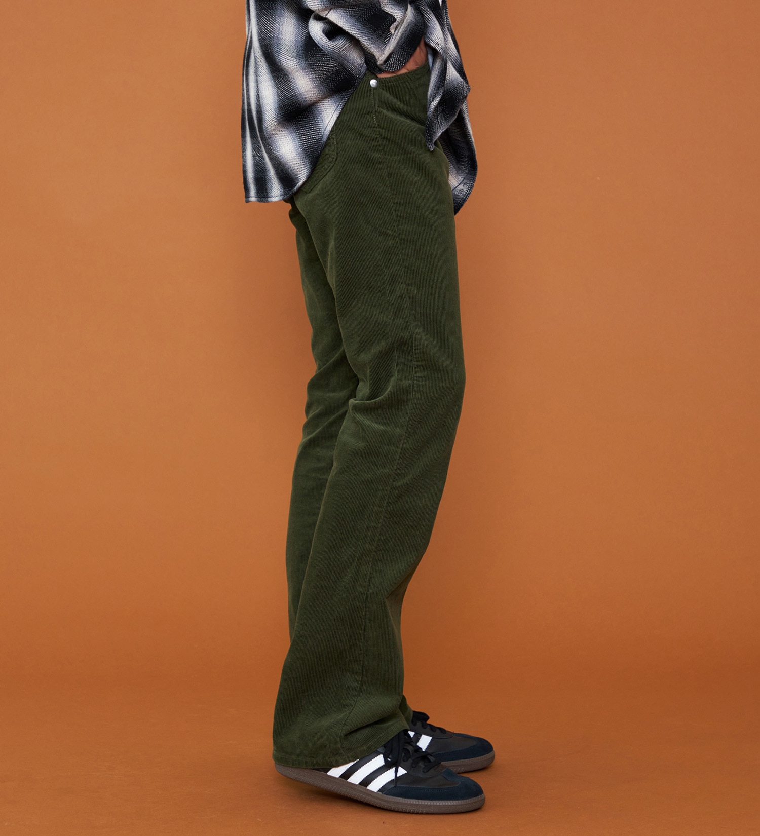 Lee(リー)の【予約P】【暖】AMERICAN STANDARD 102ブーツカット コーデュロイパンツ/コーデュロイセットアップ可|パンツ/パンツ/メンズ|オリーブ