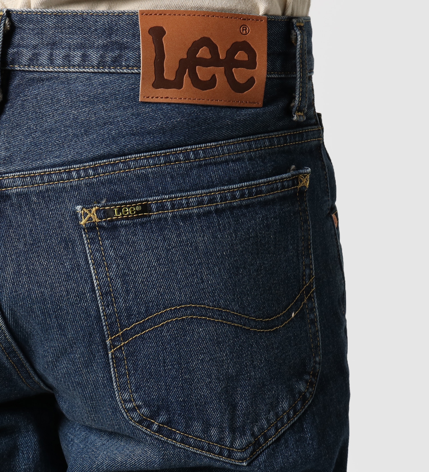 Lee(リー)の【10％OFF対象】AMERICAN STANDARD 200 フルカットジーンズ|パンツ/デニムパンツ/メンズ|中色ブルー