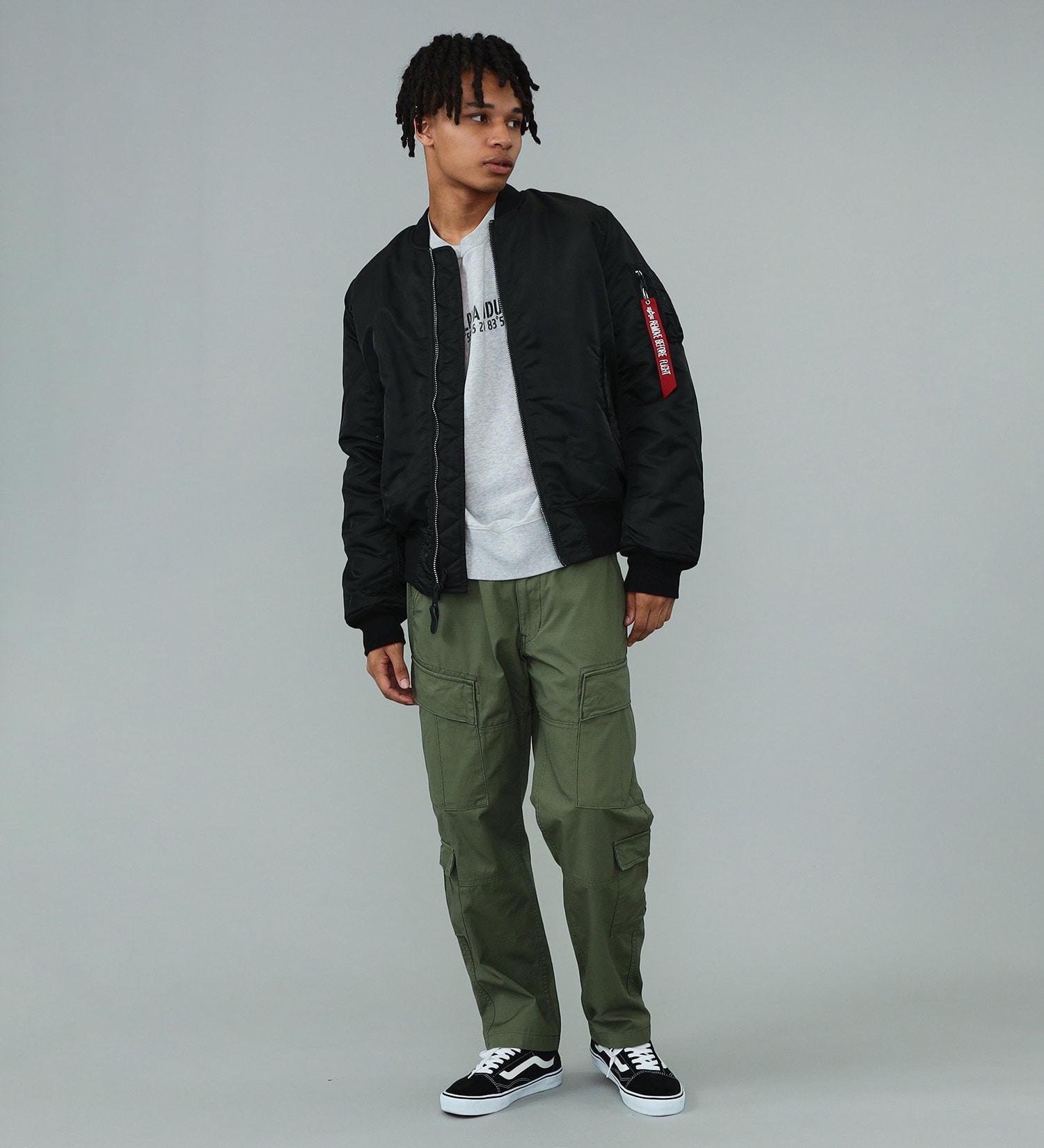 ALPHA INDUSTRIES フライトジャケット ブルゾン MA-1 白