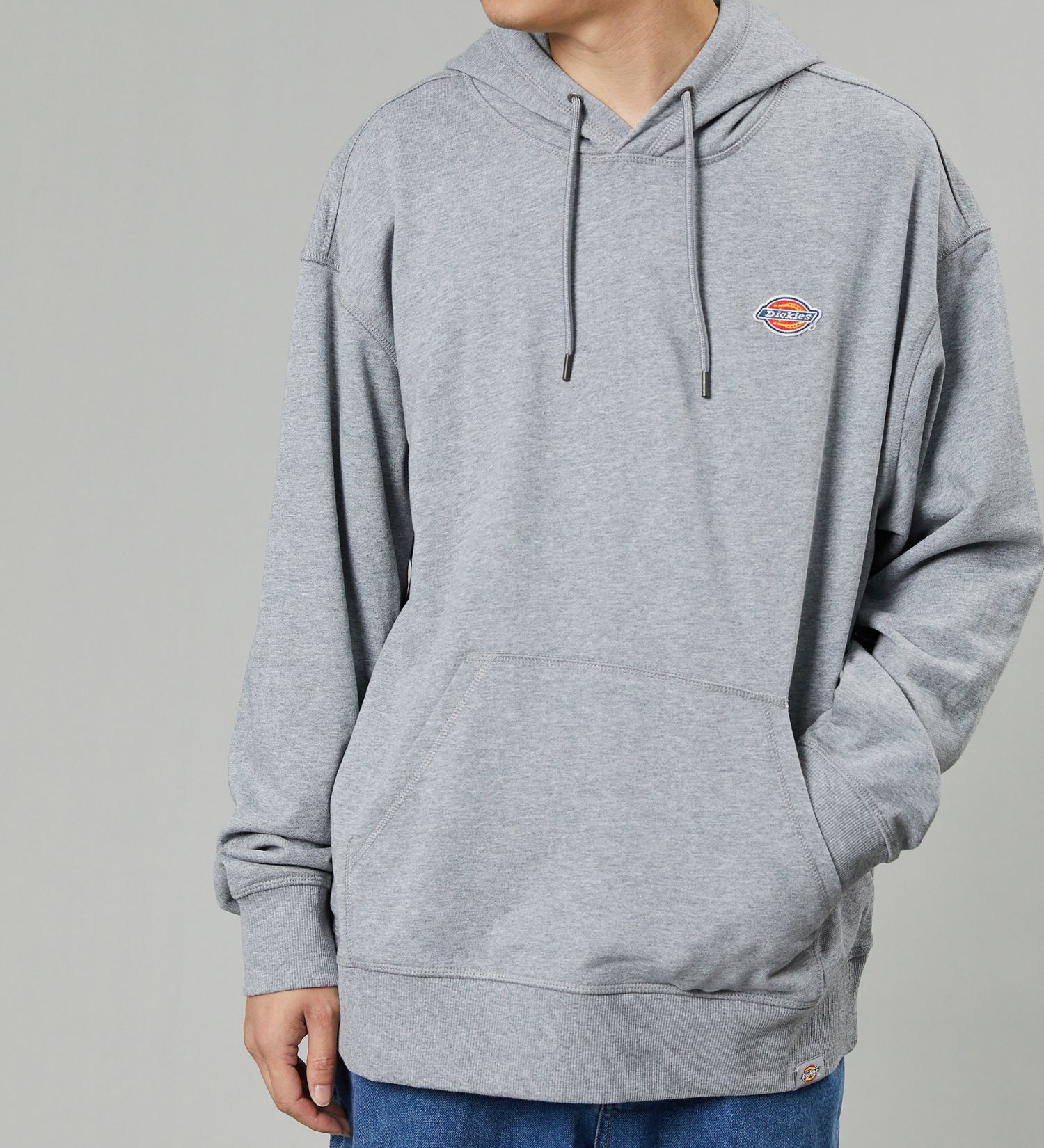 Dickies(ディッキーズ)のフレンチ テリー　スモールバッジ ロゴ　フーディー|トップス/パーカー/メンズ|ヘザ－グレー