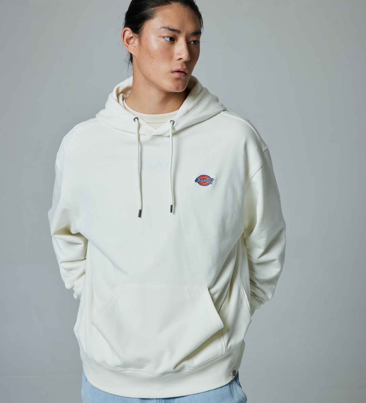 Dickies(ディッキーズ)のフレンチ テリー　スモールバッジ ロゴ　フーディー|トップス/パーカー/メンズ|アイボリー