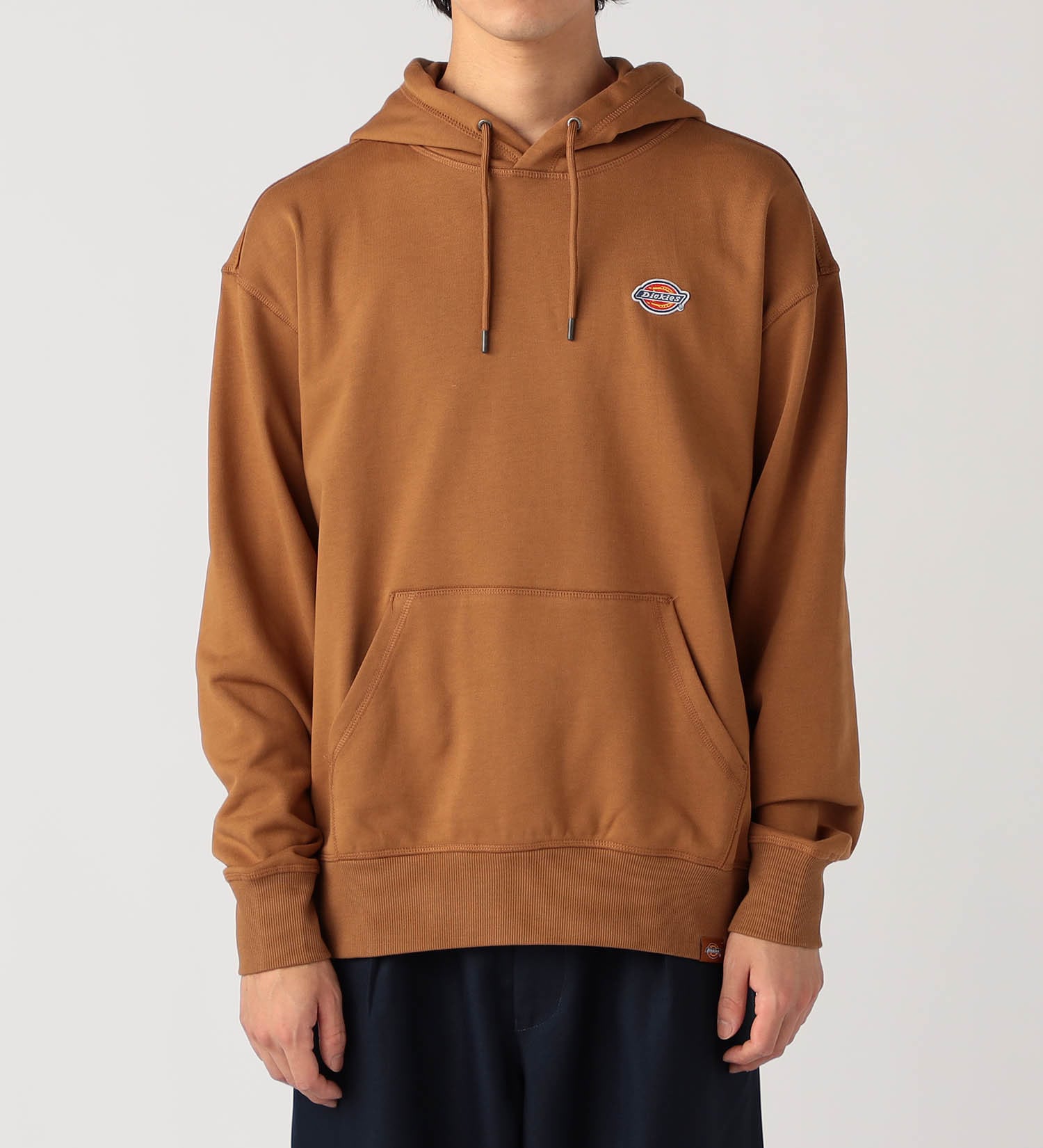 Dickies(ディッキーズ)のフレンチ テリー スモールバッジ ロゴ フーディー|トップス/パーカー/メンズ|ブラウン
