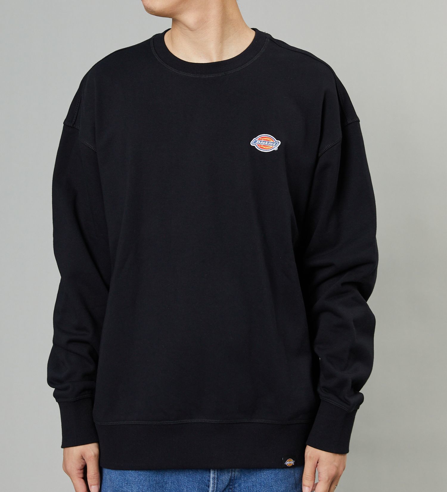 Dickies(ディッキーズ)のフレンチテリー　スモールバッジ ロゴ　クルーネック|トップス/スウェット/メンズ|ブラック