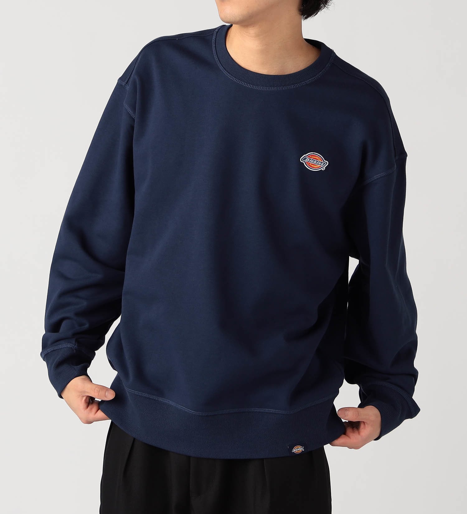 Dickies(ディッキーズ)のフレンチテリー スモールバッジ ロゴ クルーネック|トップス/スウェット/メンズ|ネイビー