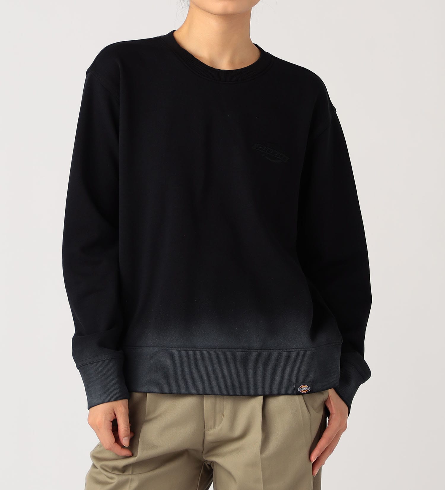 Dickies(ディッキーズ)のグラデーションクルースウェット|トップス/スウェット/レディース|ブラック