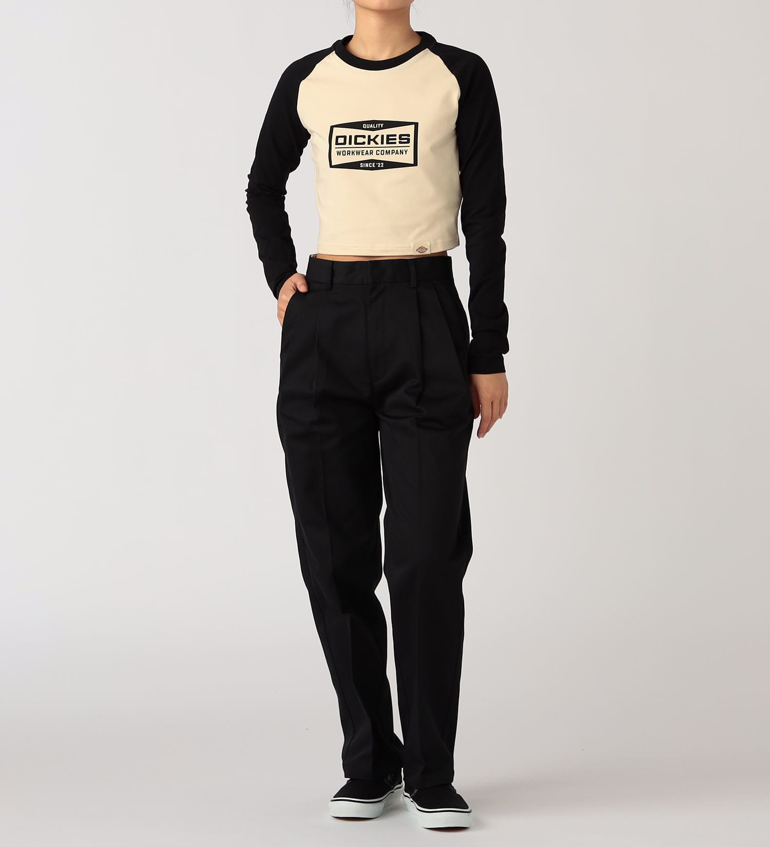 Dickies(ディッキーズ)の切り替えデザイン長袖Tシャツ|トップス/Tシャツ/カットソー/レディース|ブラック