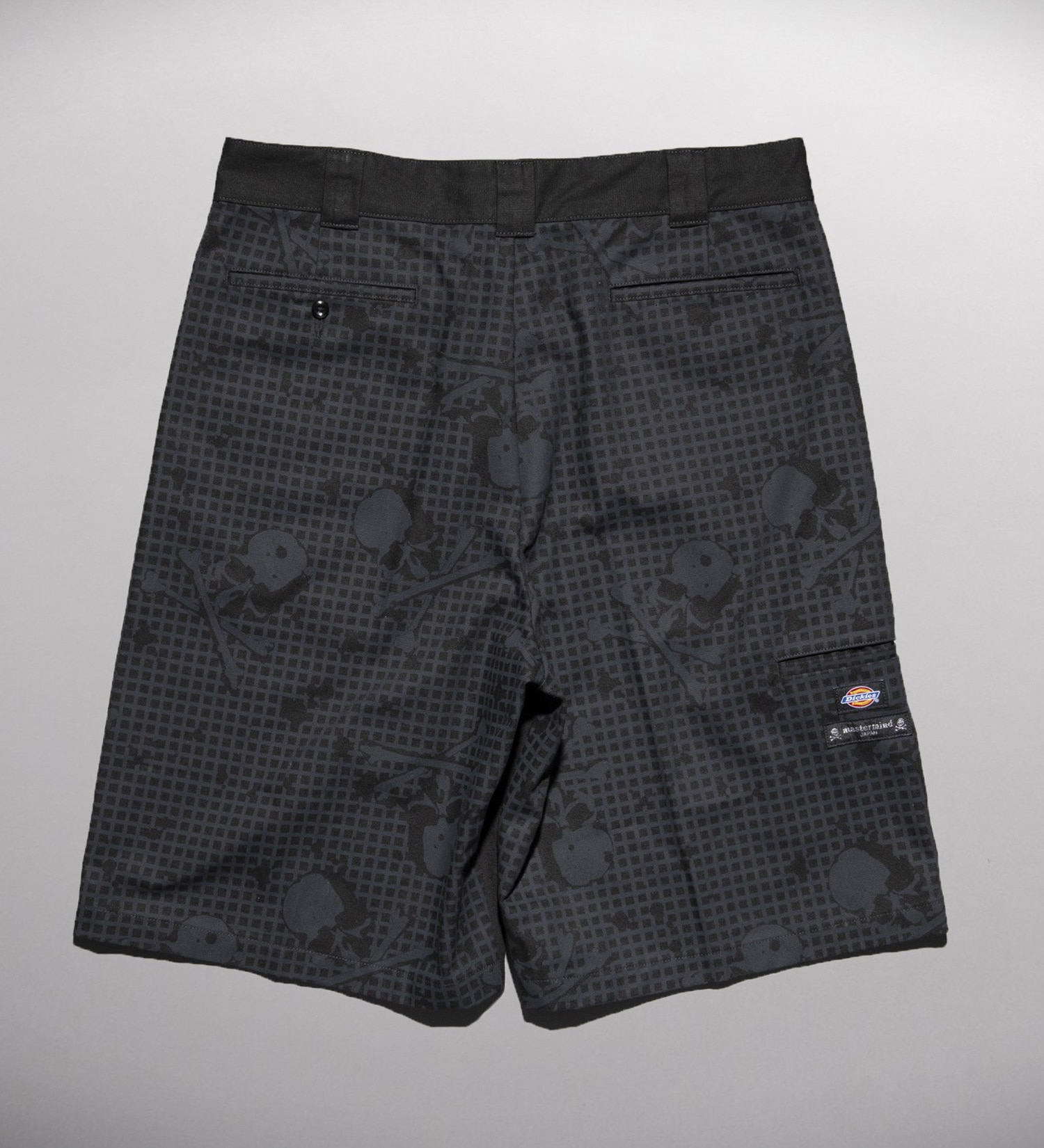 Dickies(ディッキーズ)の【Dickies(R) x mastermind JAPAN】“42283” WORK SHORTS|//メンズ|ブラック