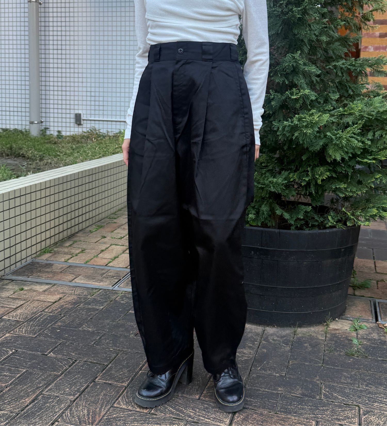 Dickies(ディッキーズ)のコクーンワイドパンツ|パンツ/パンツ/レディース|ブラック