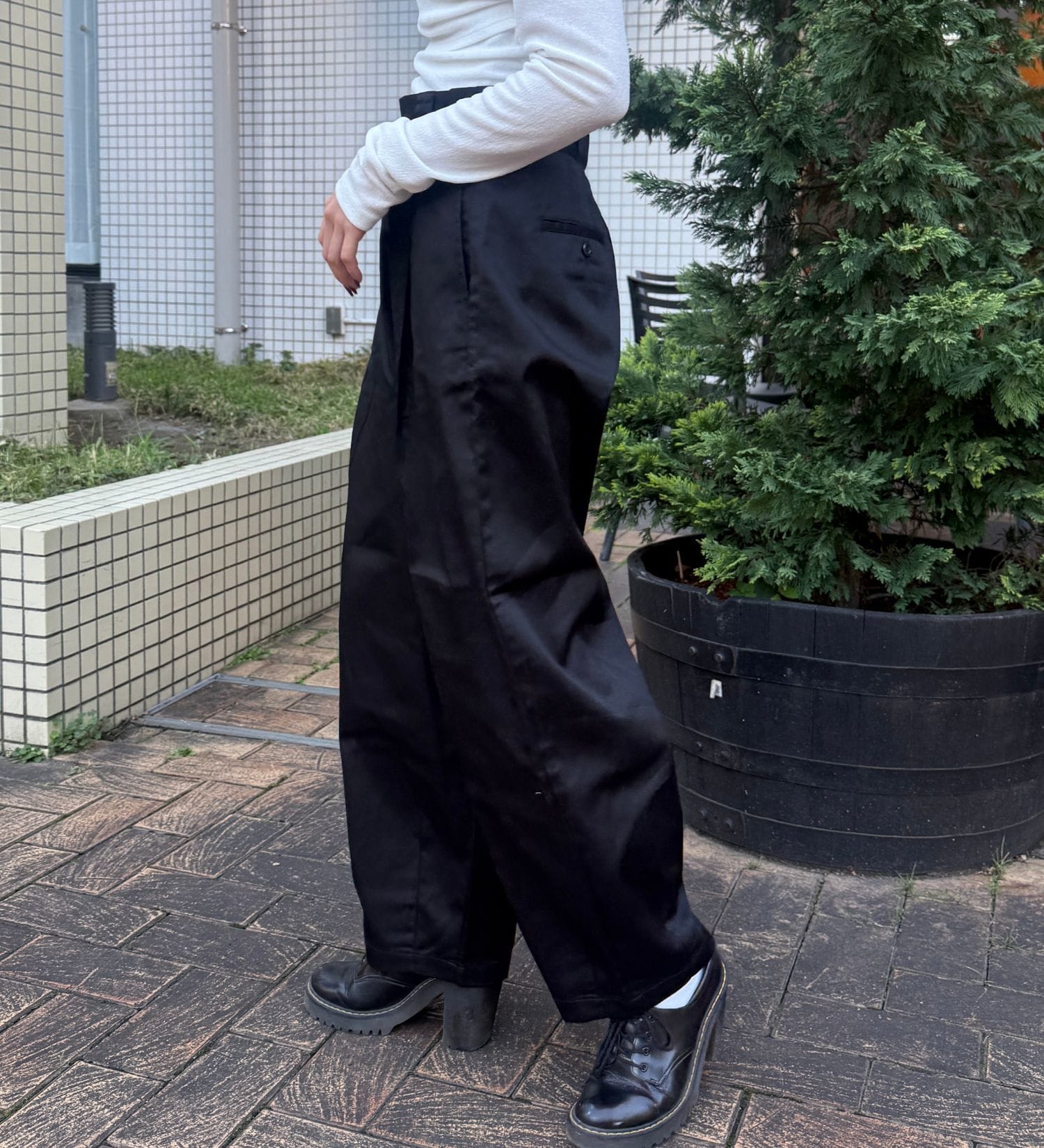 Dickies(ディッキーズ)のコクーンワイドパンツ|パンツ/パンツ/レディース|ブラック