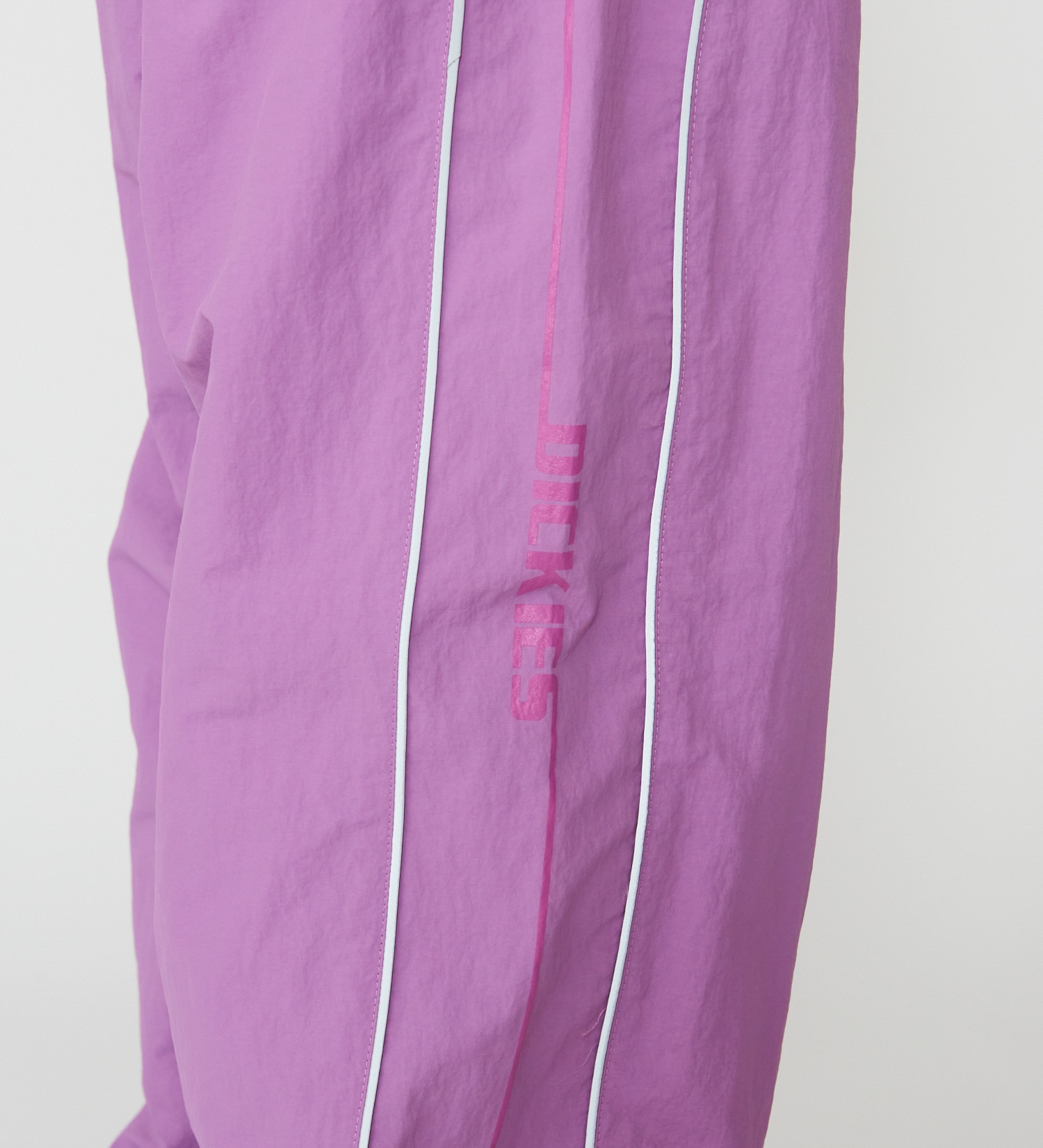 Dickies(ディッキーズ)のナイロントラックパンツ|パンツ/パンツ/メンズ|パープル