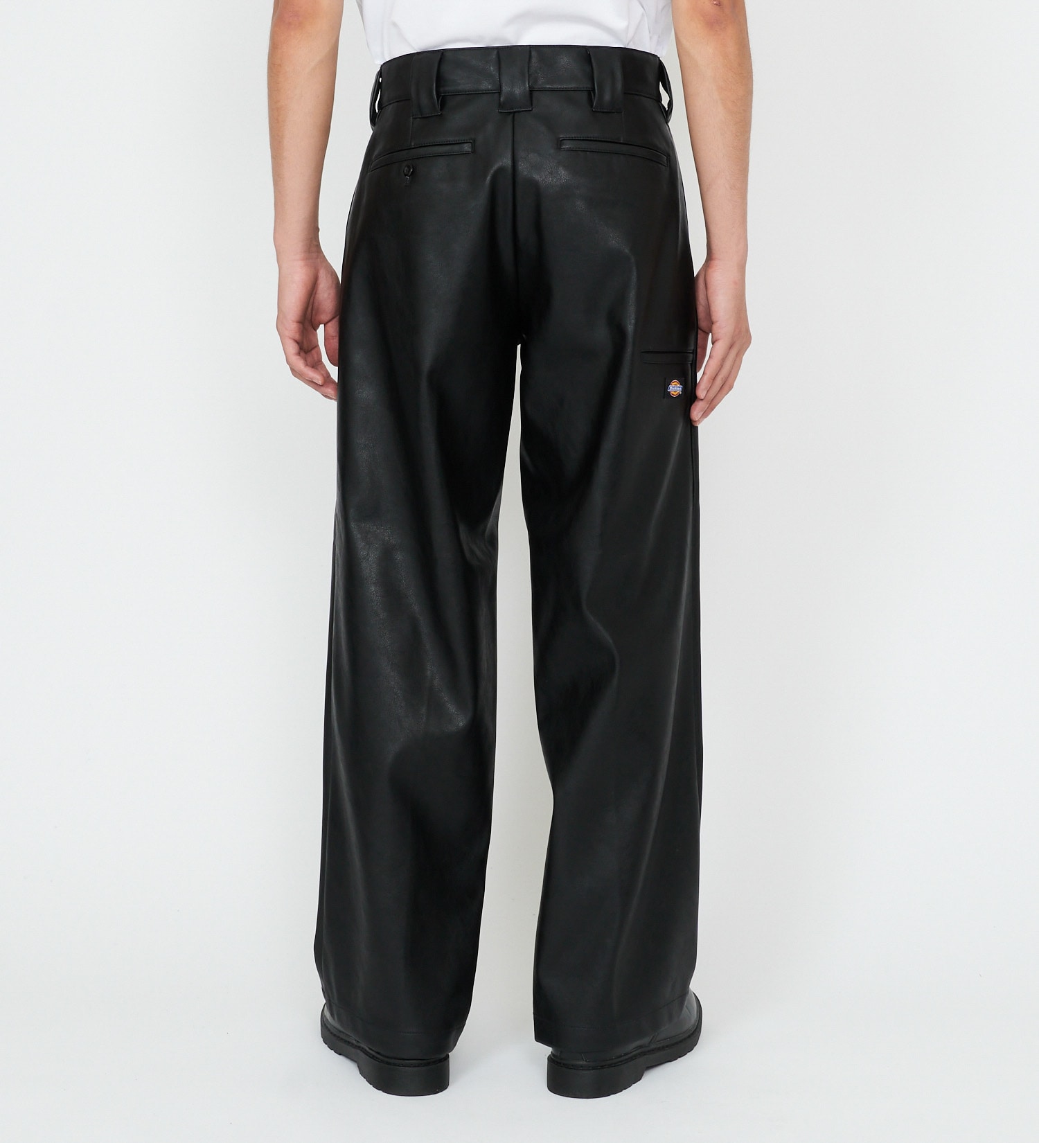 Dickies(ディッキーズ)のシンセティックレザーワークパンツ|パンツ/パンツ/メンズ|ブラック