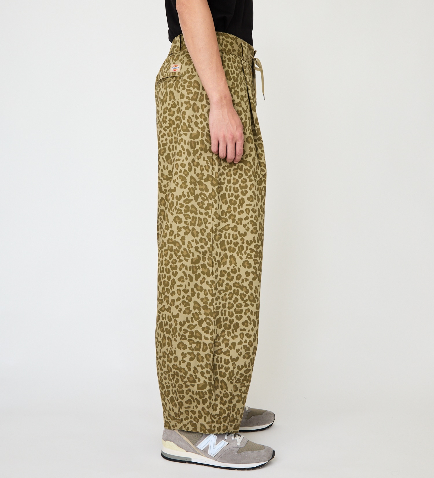 Dickies(ディッキーズ)のライトTCツイル イージーカーゴパンツ|パンツ/カーゴパンツ/メンズ|レオパード