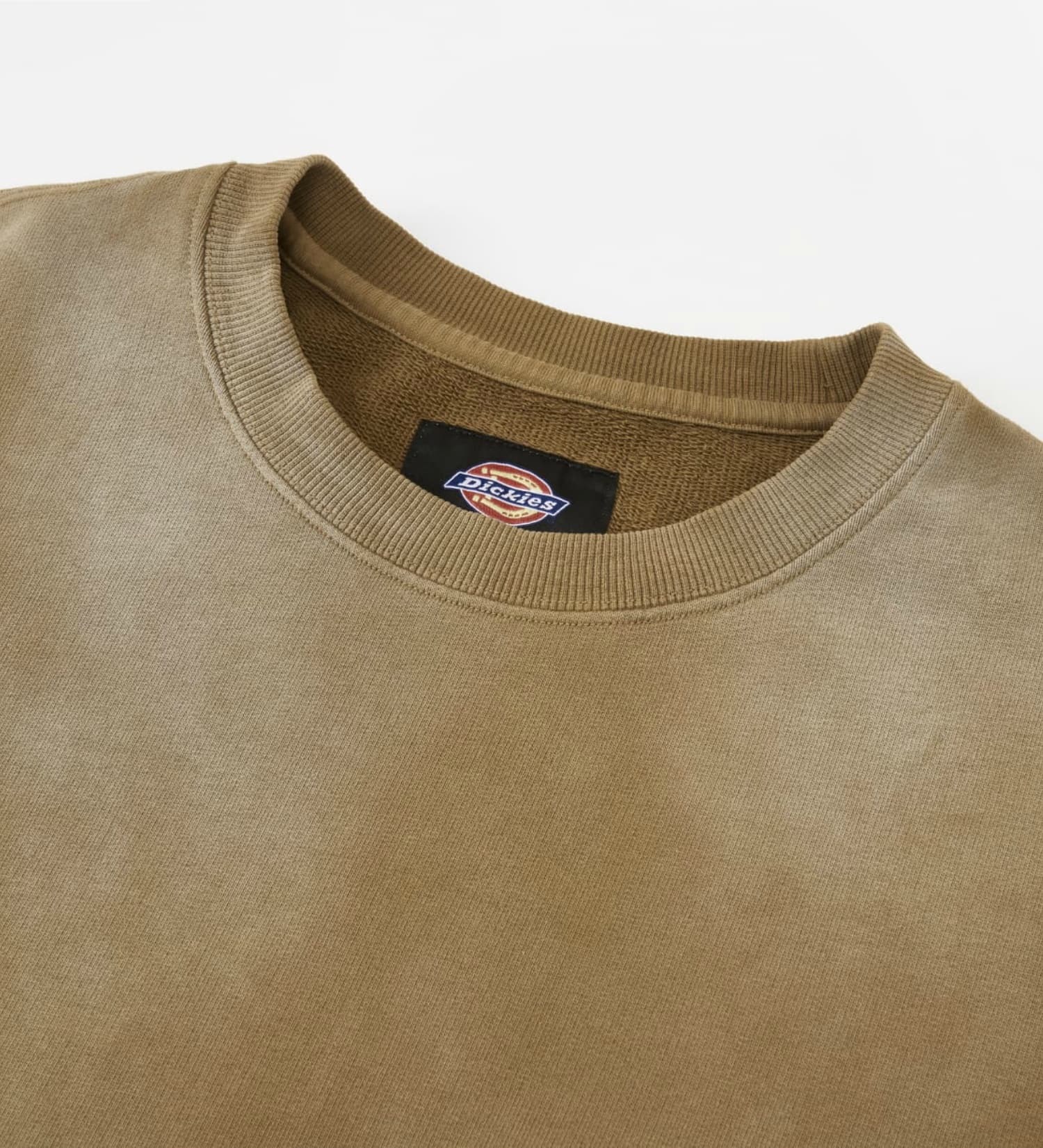 Dickies(ディッキーズ)の【Dickies(R) x  SEDAN ALL-PURPOSE(R)】Faded Washed Crewneck Sweatshirt|トップス/スウェット/メンズ|カーキ