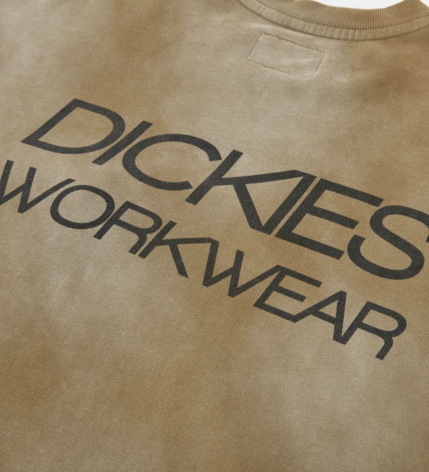 Dickies(ディッキーズ)の【Dickies(R) x  SEDAN ALL-PURPOSE(R)】Faded Washed Crewneck Sweatshirt|トップス/スウェット/メンズ|カーキ