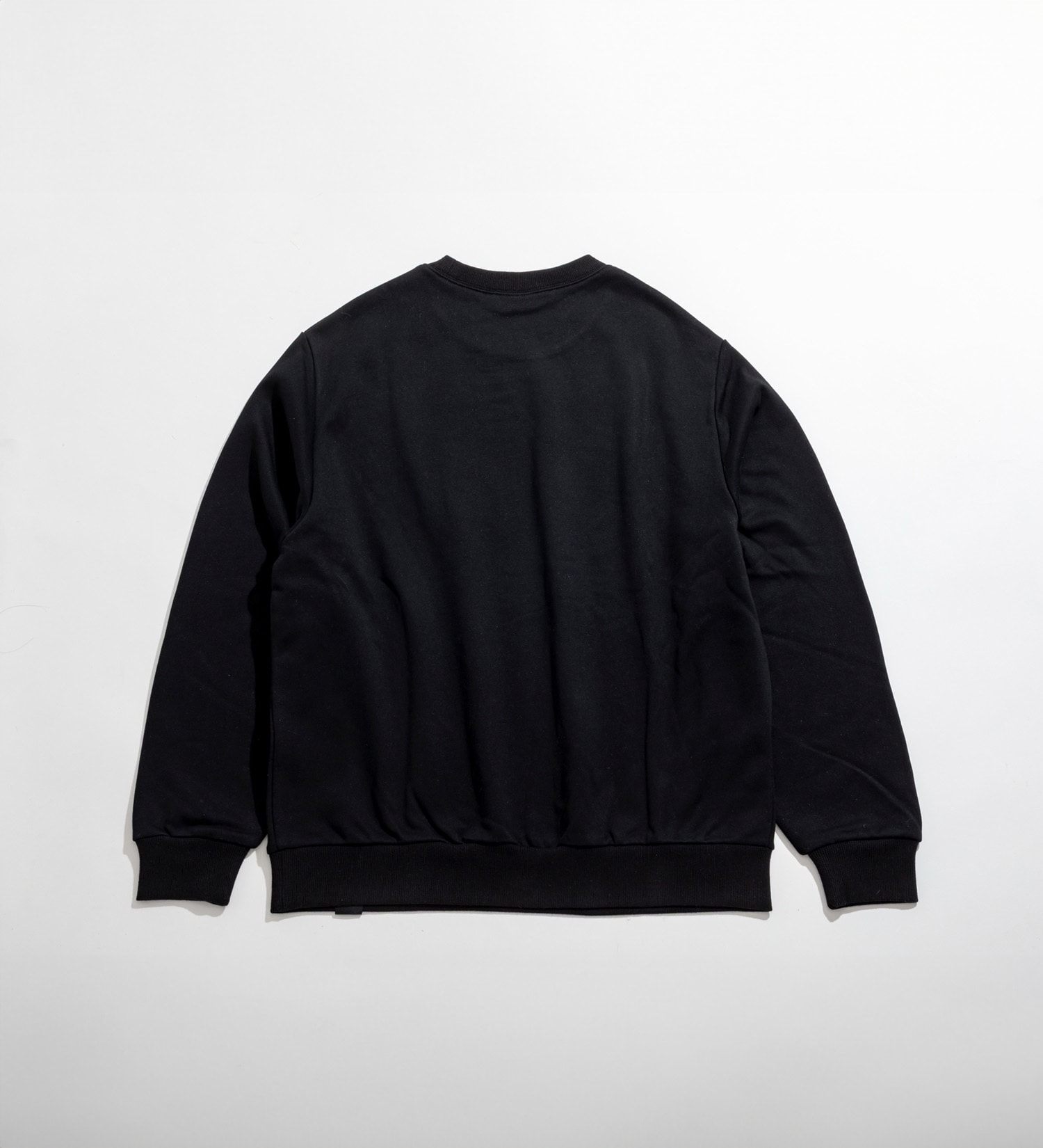 Dickies(ディッキーズ)のエンブレム クルースウェット|トップス/スウェット/メンズ|ブラック