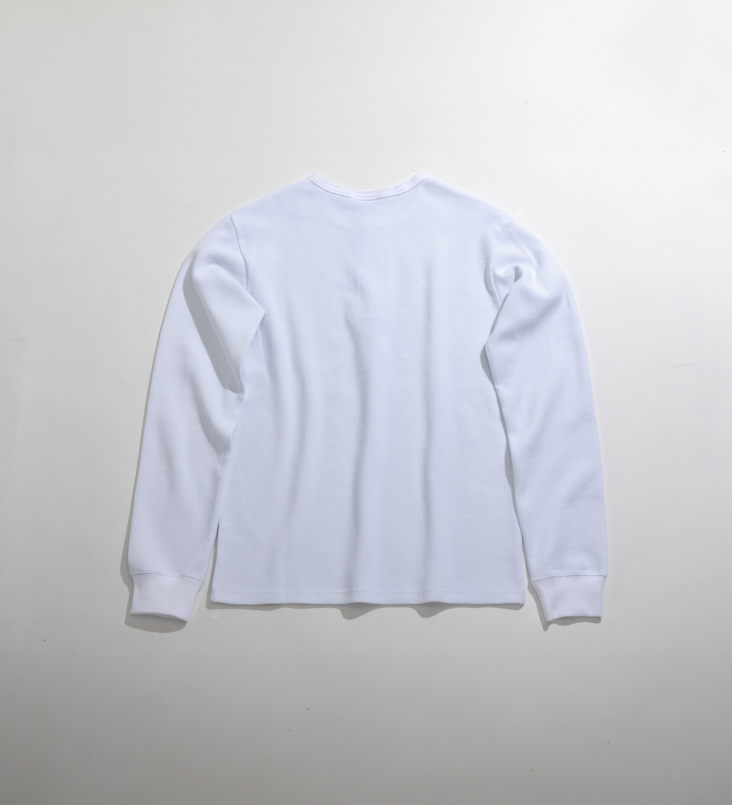 Dickies(ディッキーズ)のワッフルヘンリーネックロングスリーブTシャツ|トップス/Tシャツ/カットソー/メンズ|ホワイト