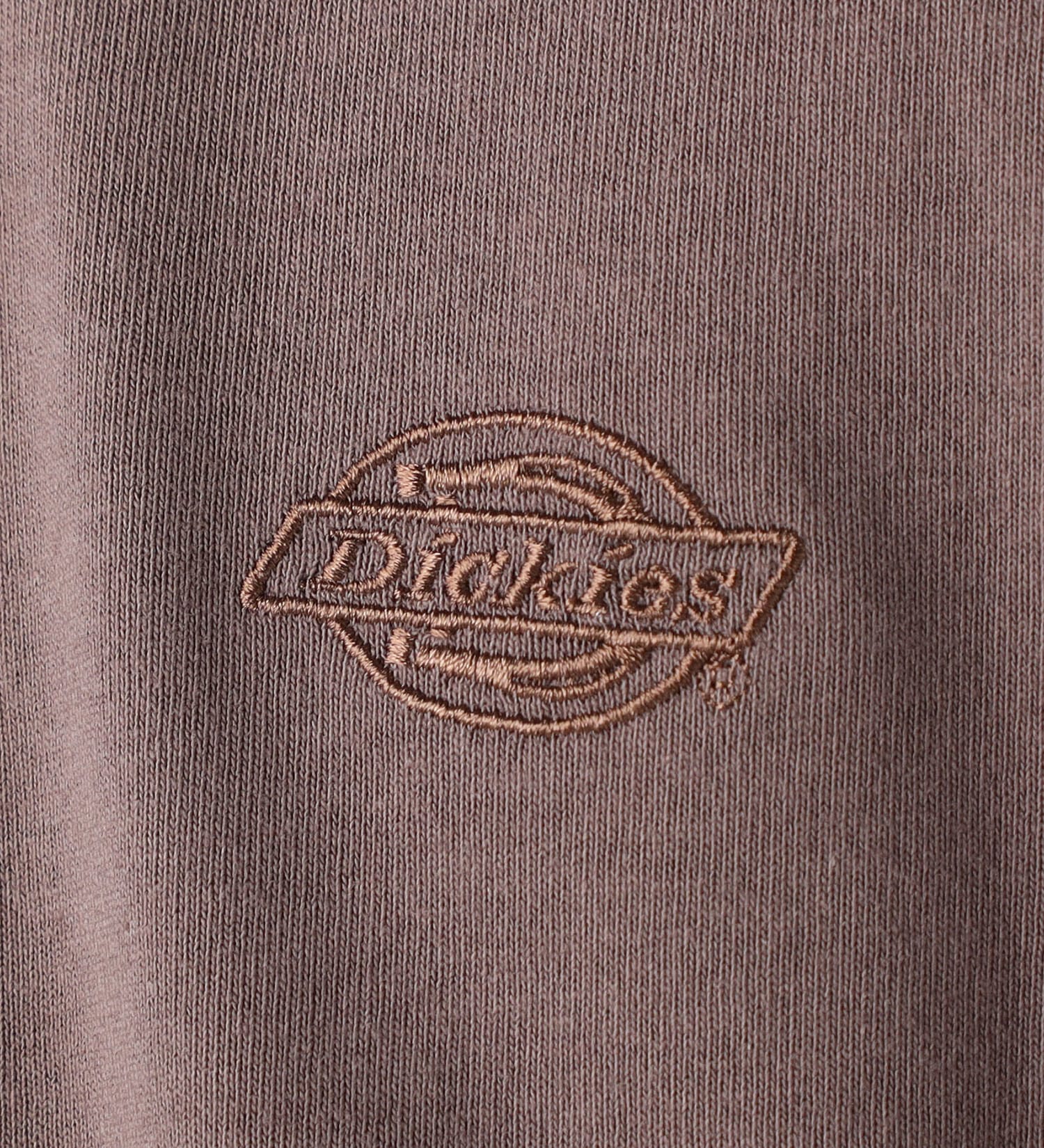 Dickies(ディッキーズ)のヘンリーネック エンブレムTシャツ|トップス/Tシャツ/カットソー/メンズ|ダークブラウン