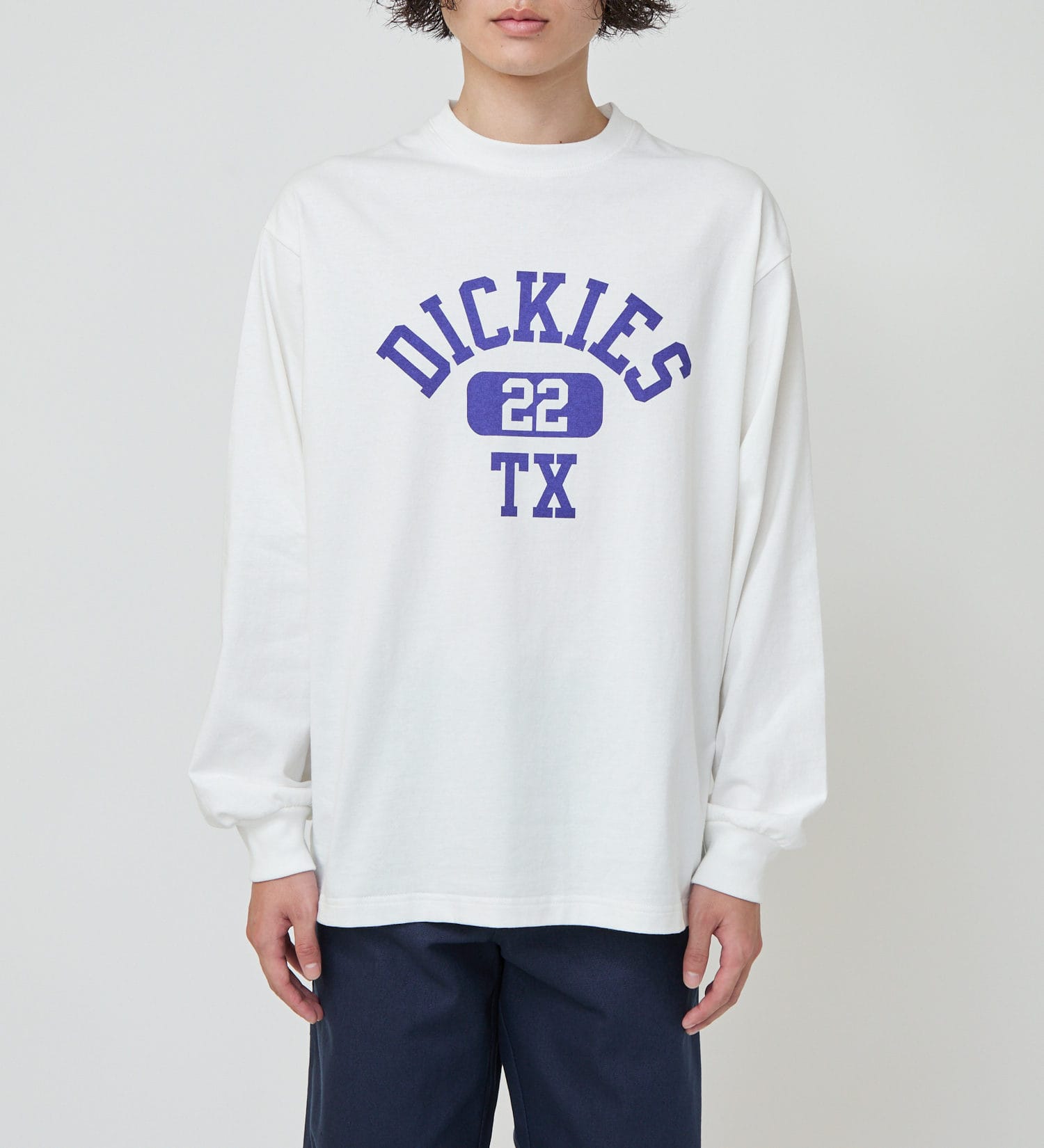 Dickies(ディッキーズ)のアーチロゴロングスリーブTシャツ|トップス/Tシャツ/カットソー/メンズ|ホワイト