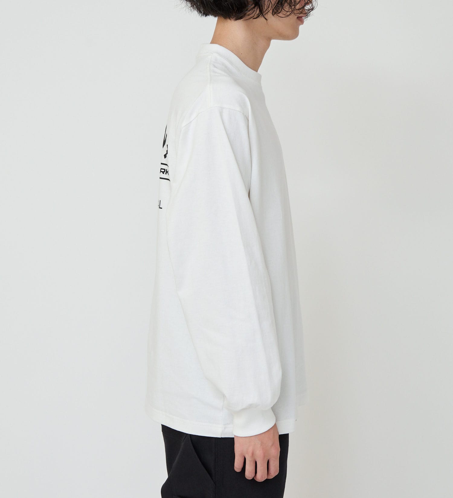 Dickies(ディッキーズ)のバックプリントロングスリーブTシャツ|トップス/Tシャツ/カットソー/メンズ|ホワイト