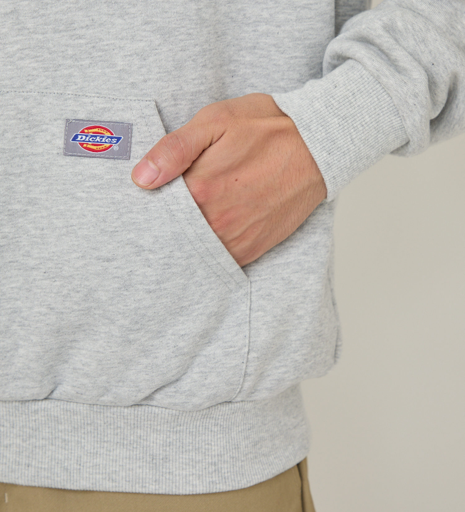 Dickies(ディッキーズ)のウォッシュプリントフーディー|トップス/パーカー/メンズ|ヘザ－グレー