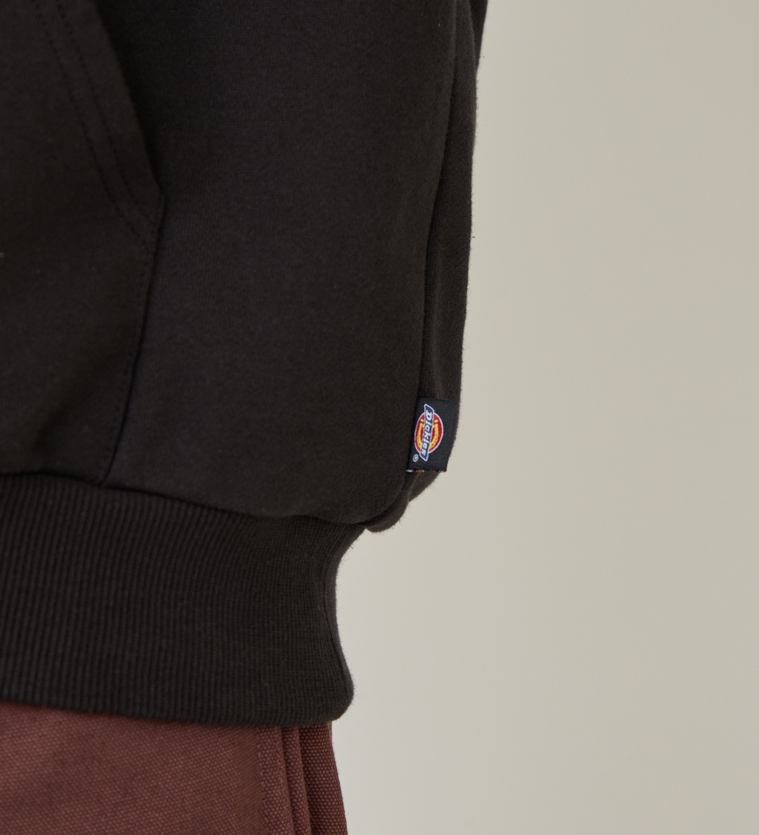Dickies(ディッキーズ)のウォッシュプリントフーディー|トップス/パーカー/メンズ|ブラック