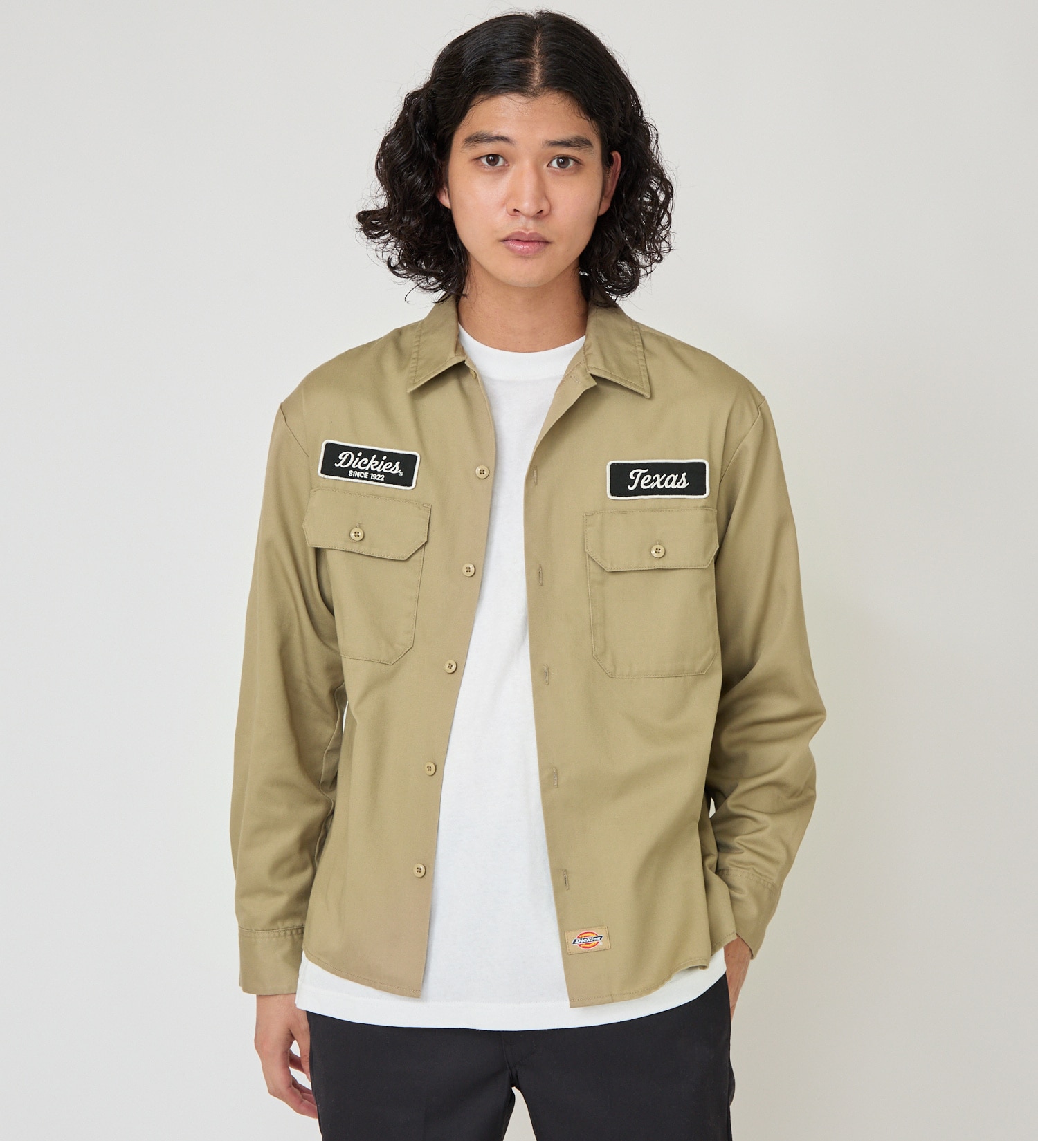 Dickies(ディッキーズ)のバック刺繍シャツ|トップス/シャツ/ブラウス/メンズ|カーキ