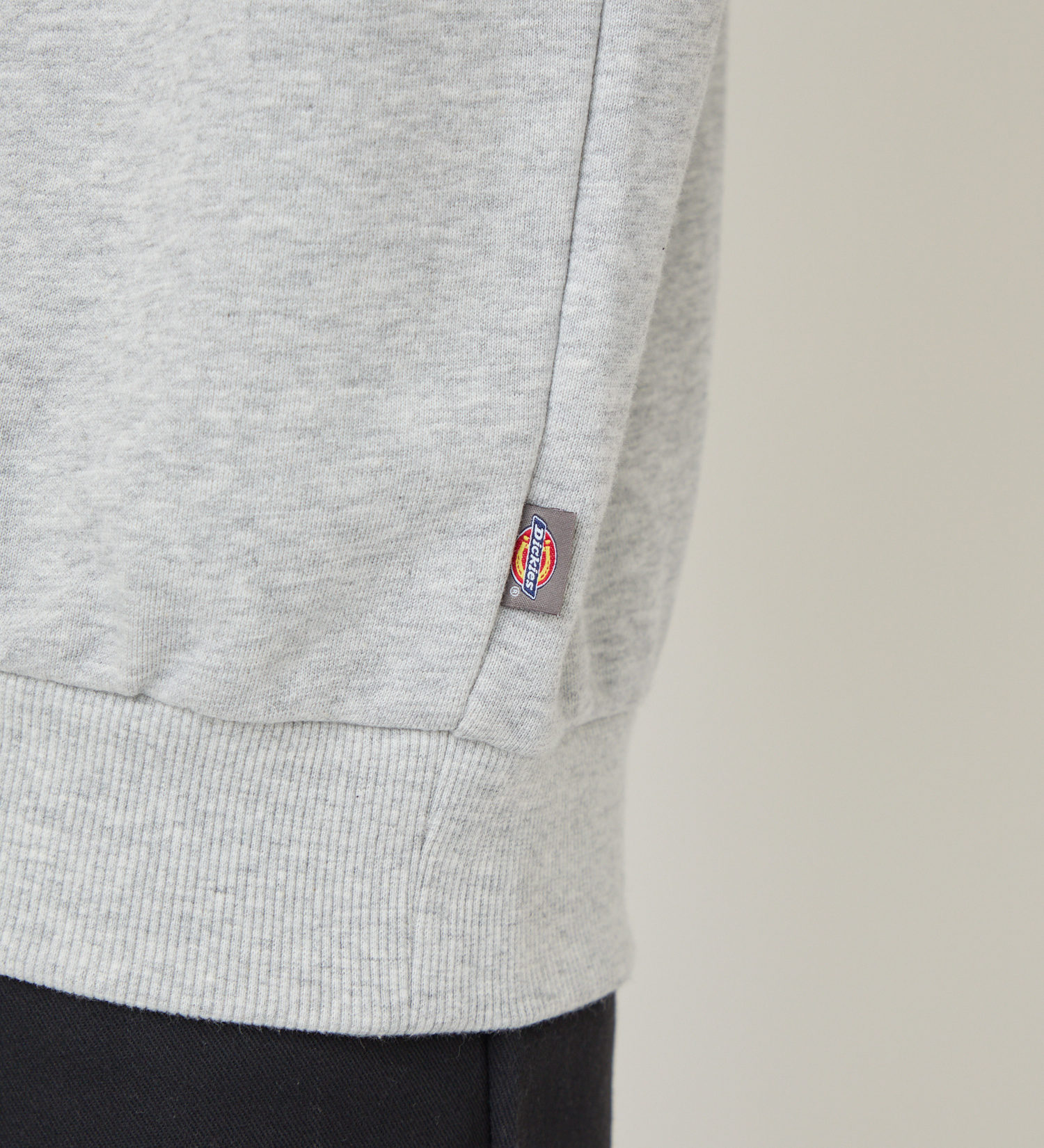 Dickies(ディッキーズ)のカモフラージュロゴスウェット|トップス/スウェット/メンズ|ヘザ－グレー