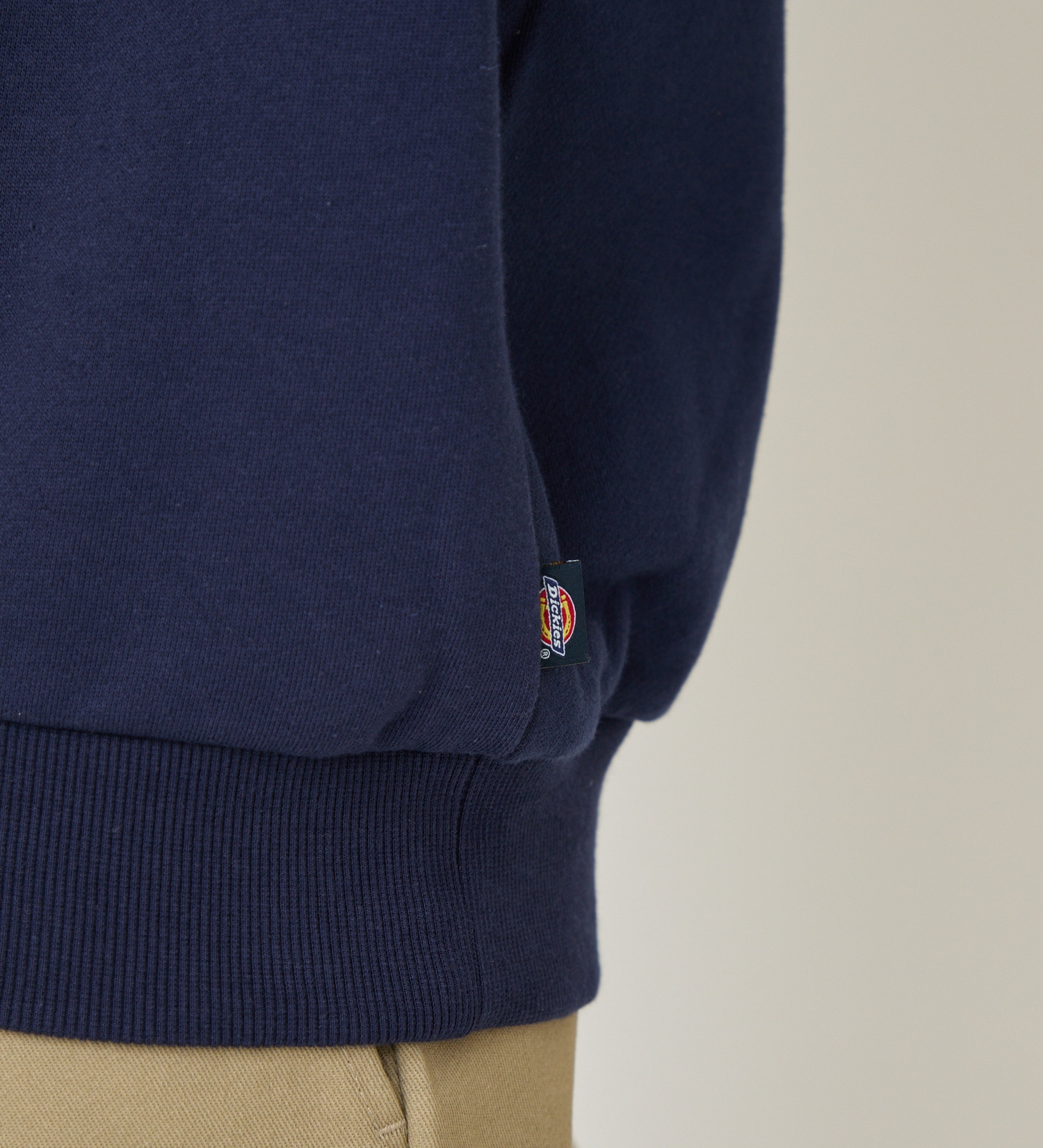 Dickies(ディッキーズ)のカモフラージュロゴスウェット|トップス/スウェット/メンズ|ネイビー