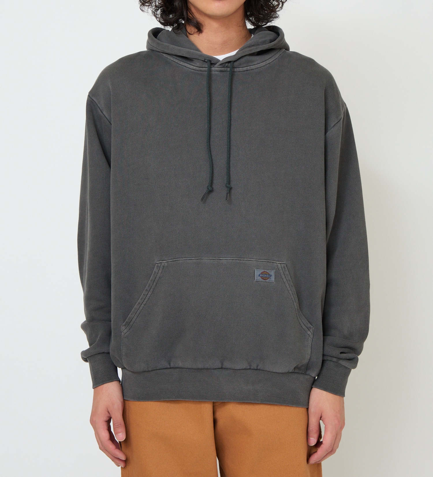 Dickies(ディッキーズ)のピグメントフーディー|トップス/パーカー/メンズ|ブラック