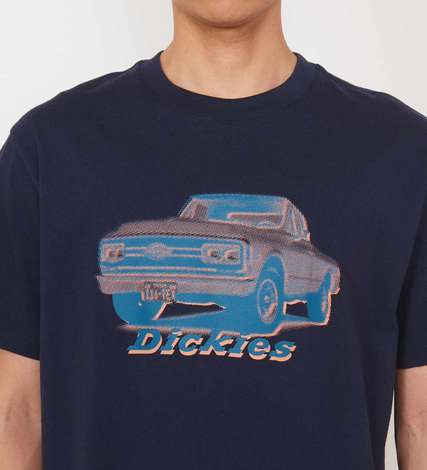 Dickies(ディッキーズ)のグラフィックTシャツ　半袖(car)|トップス/Tシャツ/カットソー/メンズ|ネイビー
