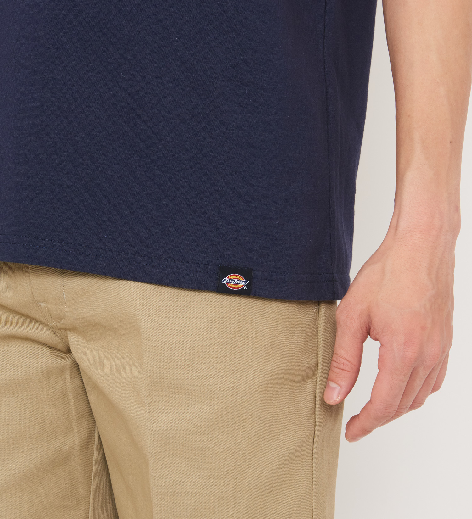 Dickies(ディッキーズ)のグラフィックTシャツ　半袖(car)|トップス/Tシャツ/カットソー/メンズ|ネイビー