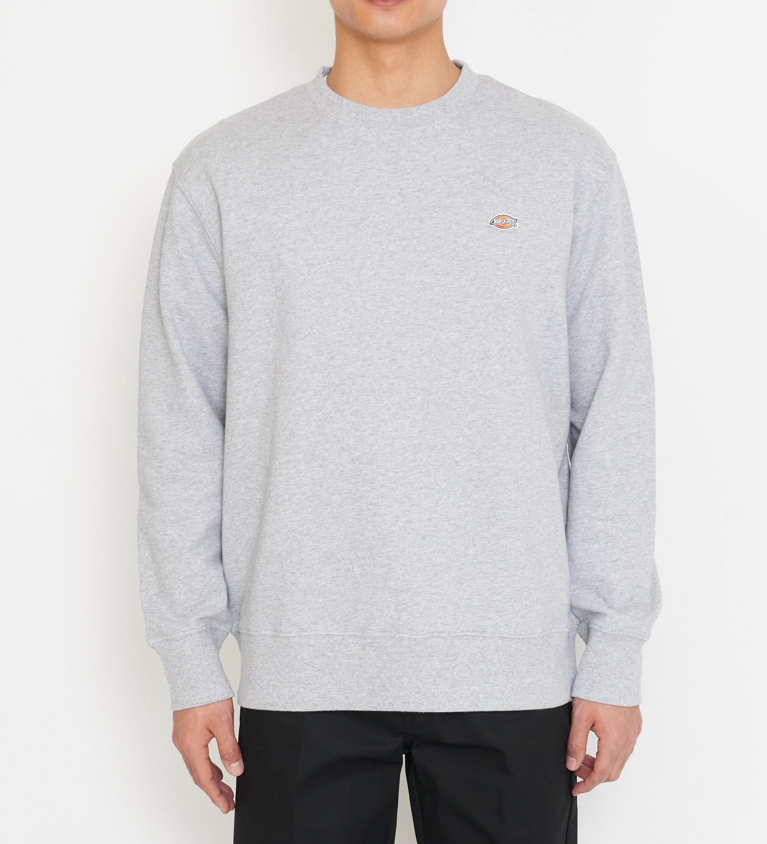 Dickies(ディッキーズ)のワッペンクルーネック スウェット|トップス/スウェット/メンズ|ヘザ-グレー