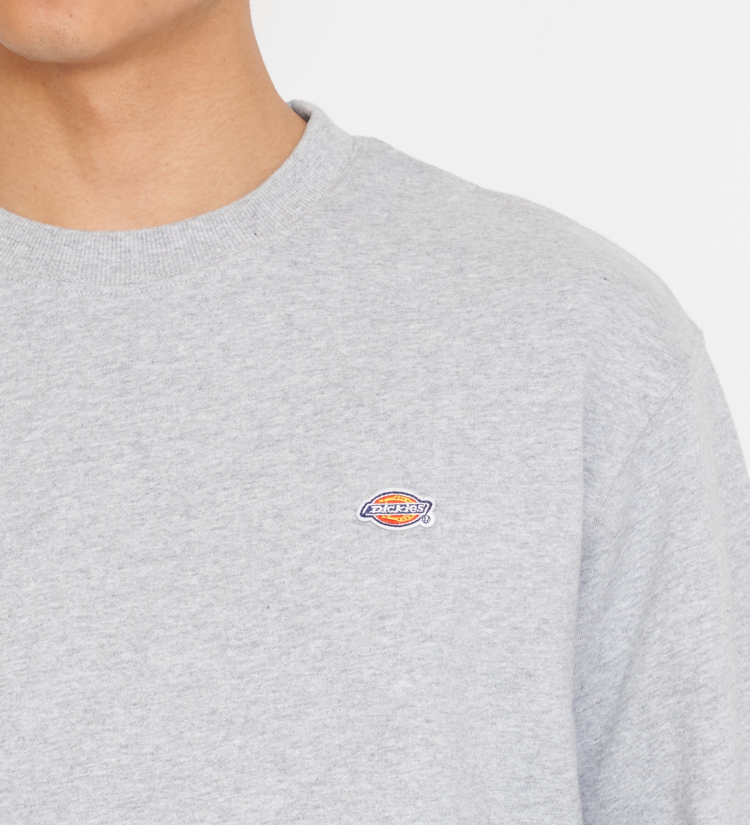 Dickies(ディッキーズ)のワッペンクルーネック スウェット|トップス/スウェット/メンズ|ヘザ-グレー