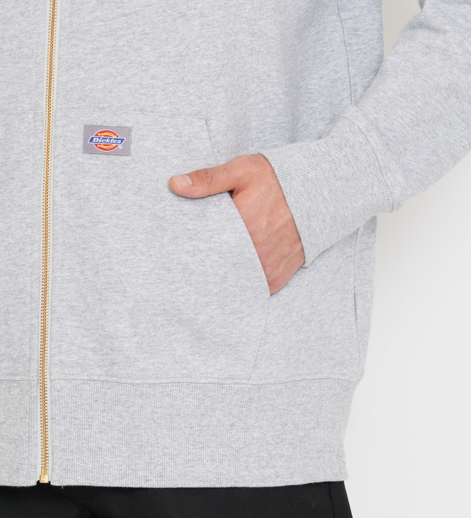 Dickies(ディッキーズ)のワッペンジップアップパーカー|トップス/パーカー/メンズ|ヘザ－グレー