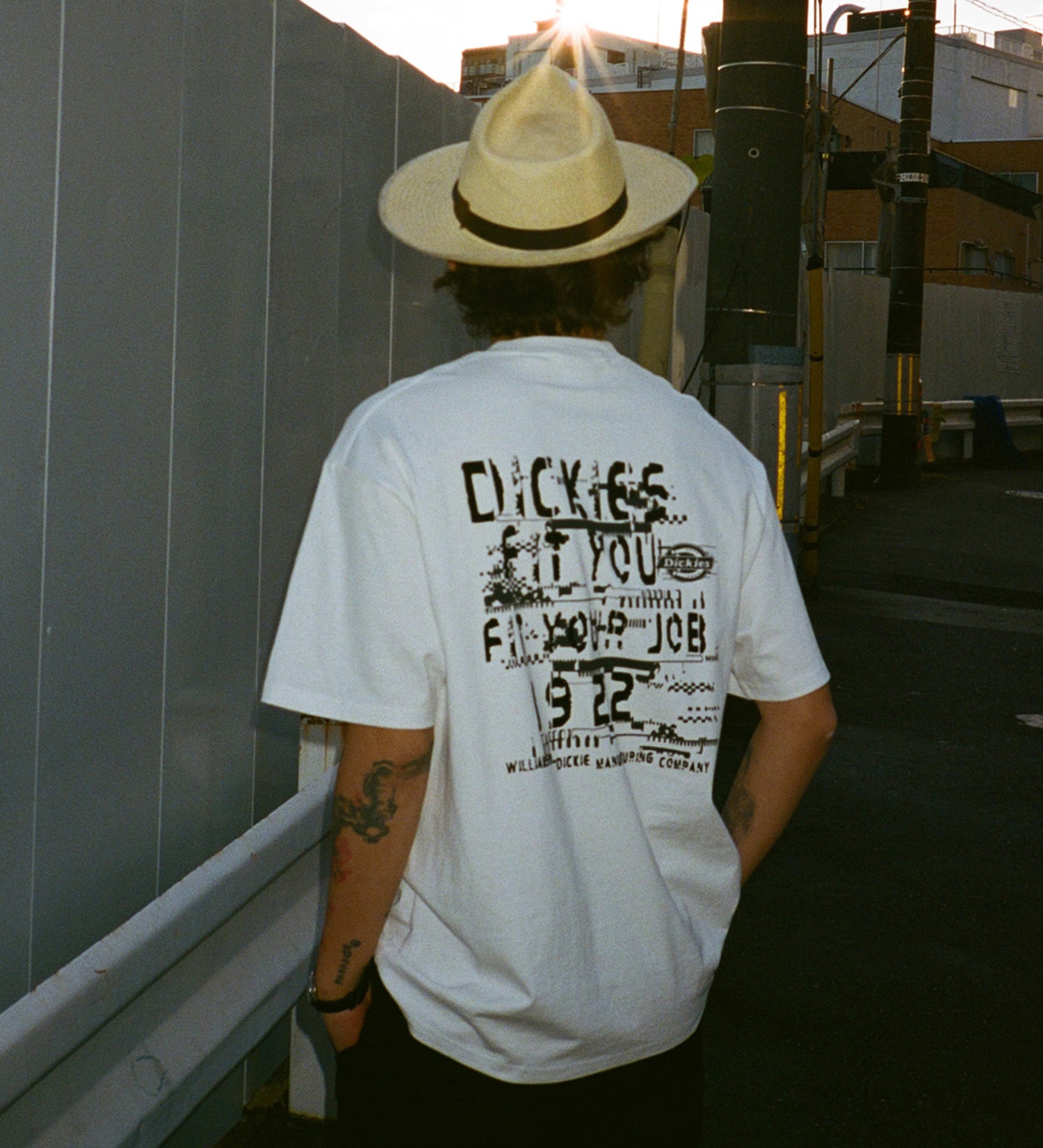 Dickies(ディッキーズ)の【Dickies xYamanobe Bros】 NOISYプリントTシャツ 半袖|トップス/Tシャツ/カットソー/メンズ|ホワイト