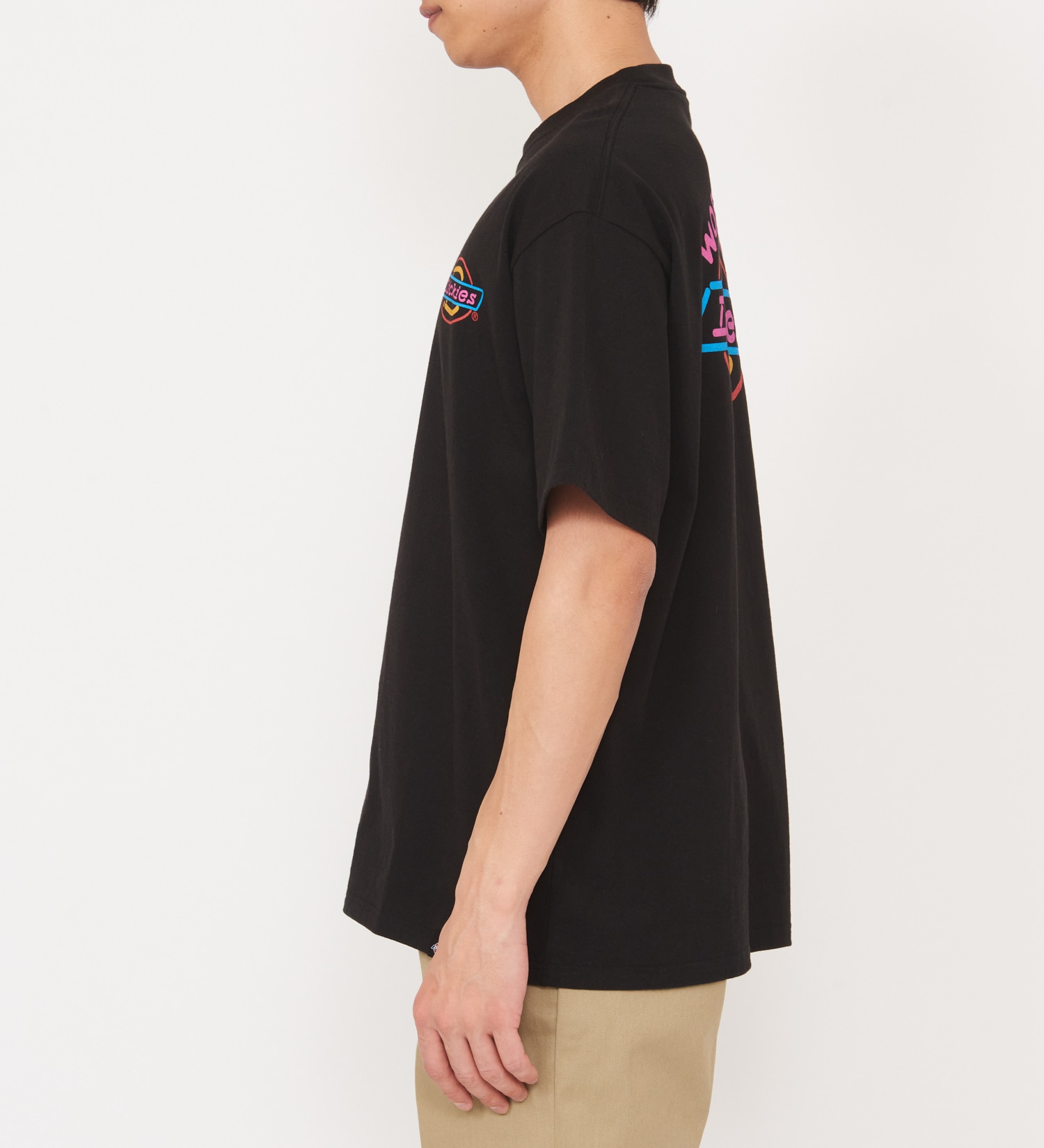Dickies(ディッキーズ)の【Dickies xYamanobe Bros】NEONLOGOプリントTシャツ 半袖|トップス/Tシャツ/カットソー/メンズ|ブラック