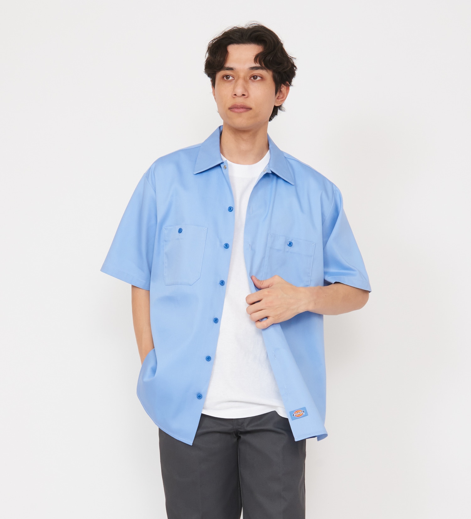 Dickies(ディッキーズ)のライト ワークシャツ 半袖 (Japan fit)|トップス/シャツ/ブラウス/メンズ|スカイブルー