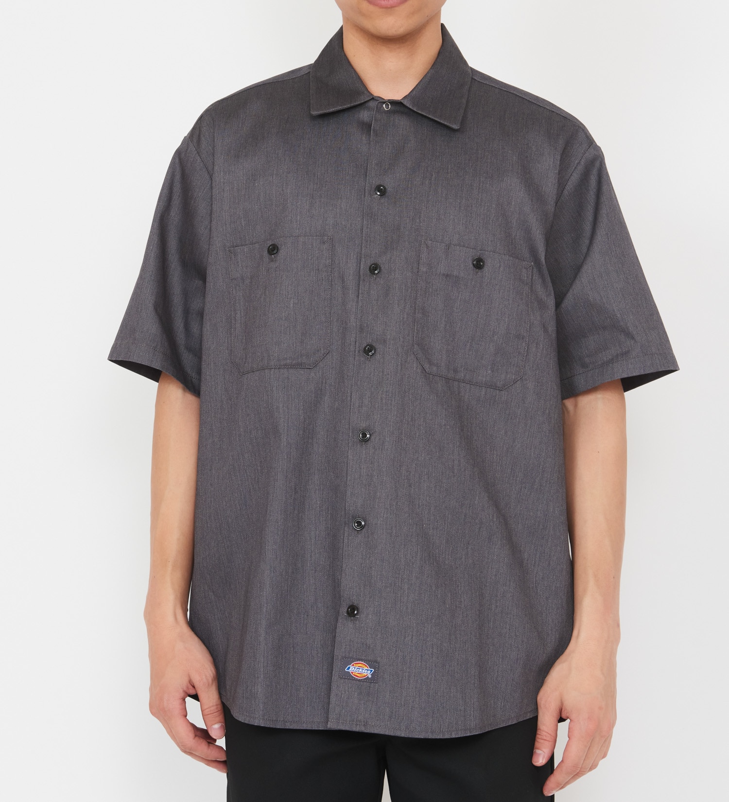 Dickies(ディッキーズ)のライト ワークシャツ 半袖 (Japan fit)|トップス/シャツ/ブラウス/メンズ|ヘザ－グレー