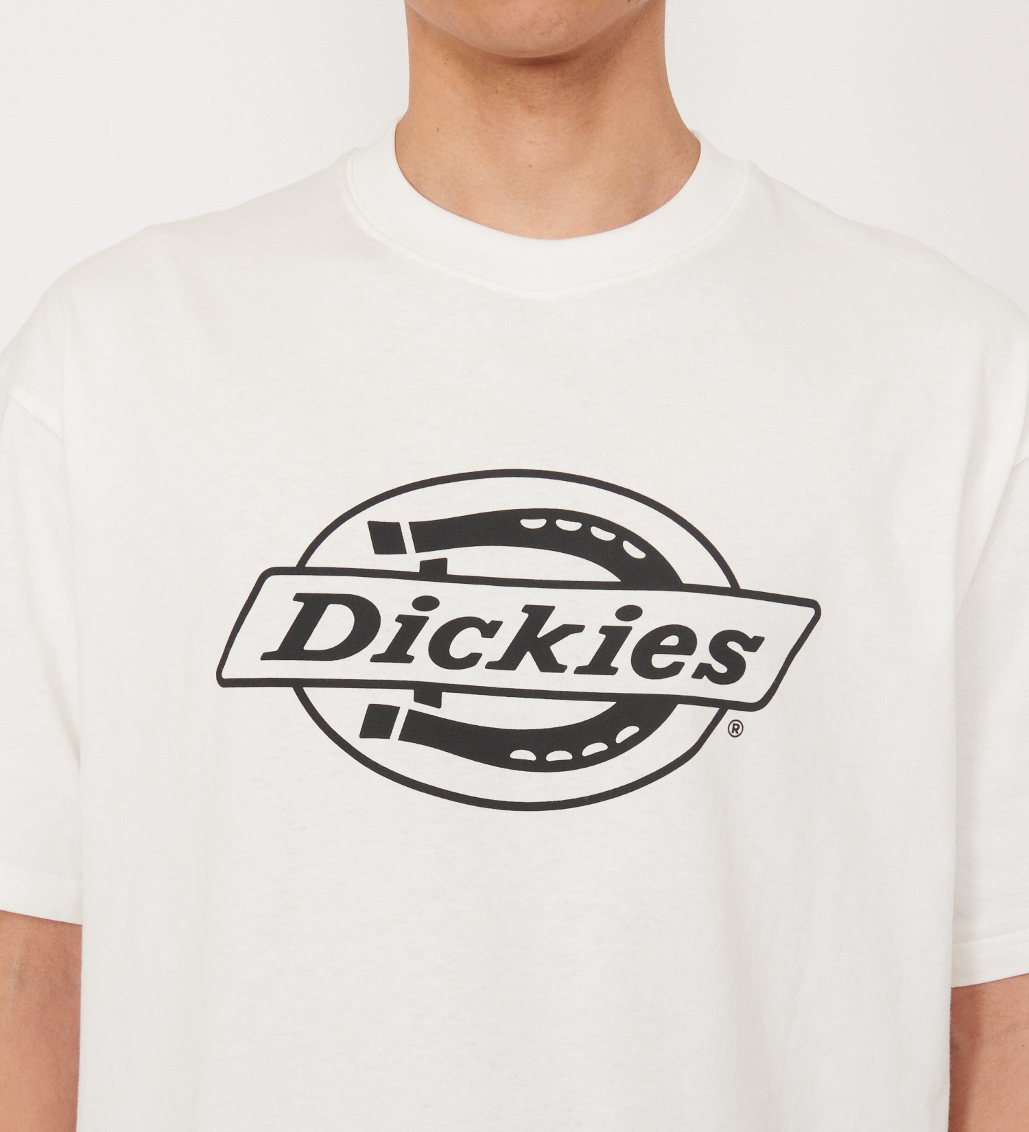 Dickies(ディッキーズ)のDickies　モノトーンロゴTシャツ　半袖|トップス/Tシャツ/カットソー/メンズ|ホワイト