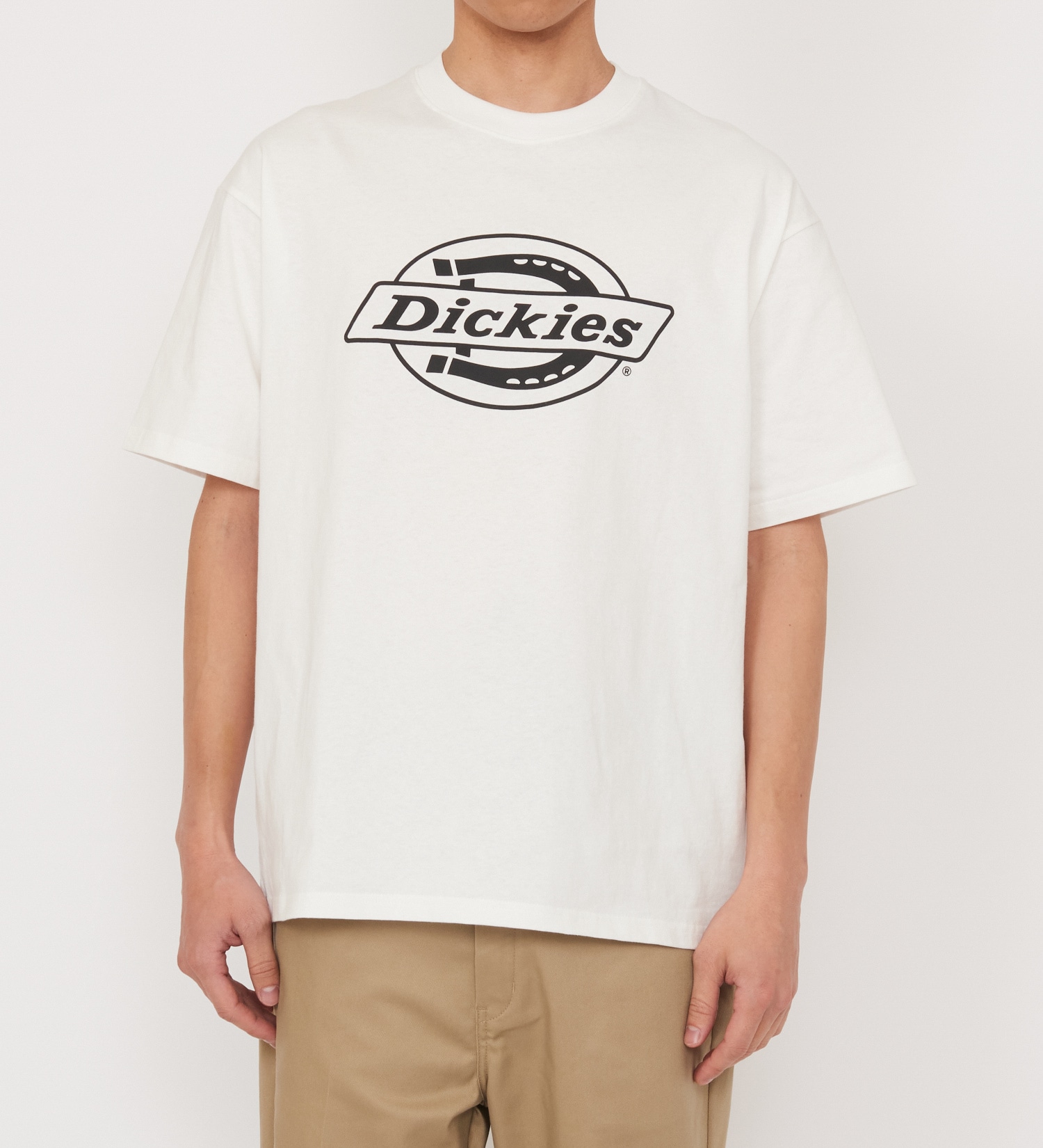 Dickies(ディッキーズ)の【大きいサイズ】Dickies　モノトーンロゴTシャツ　半袖|トップス/Tシャツ/カットソー/メンズ|ホワイト