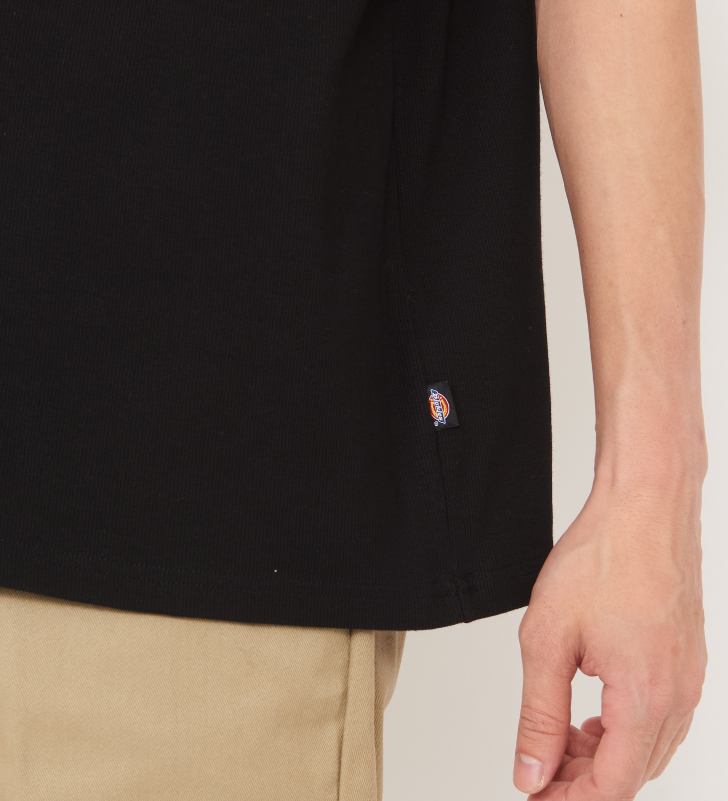 Dickies(ディッキーズ)のリブリラックスヘンリーネックTシャツ|トップス/Tシャツ/カットソー/メンズ|ブラック