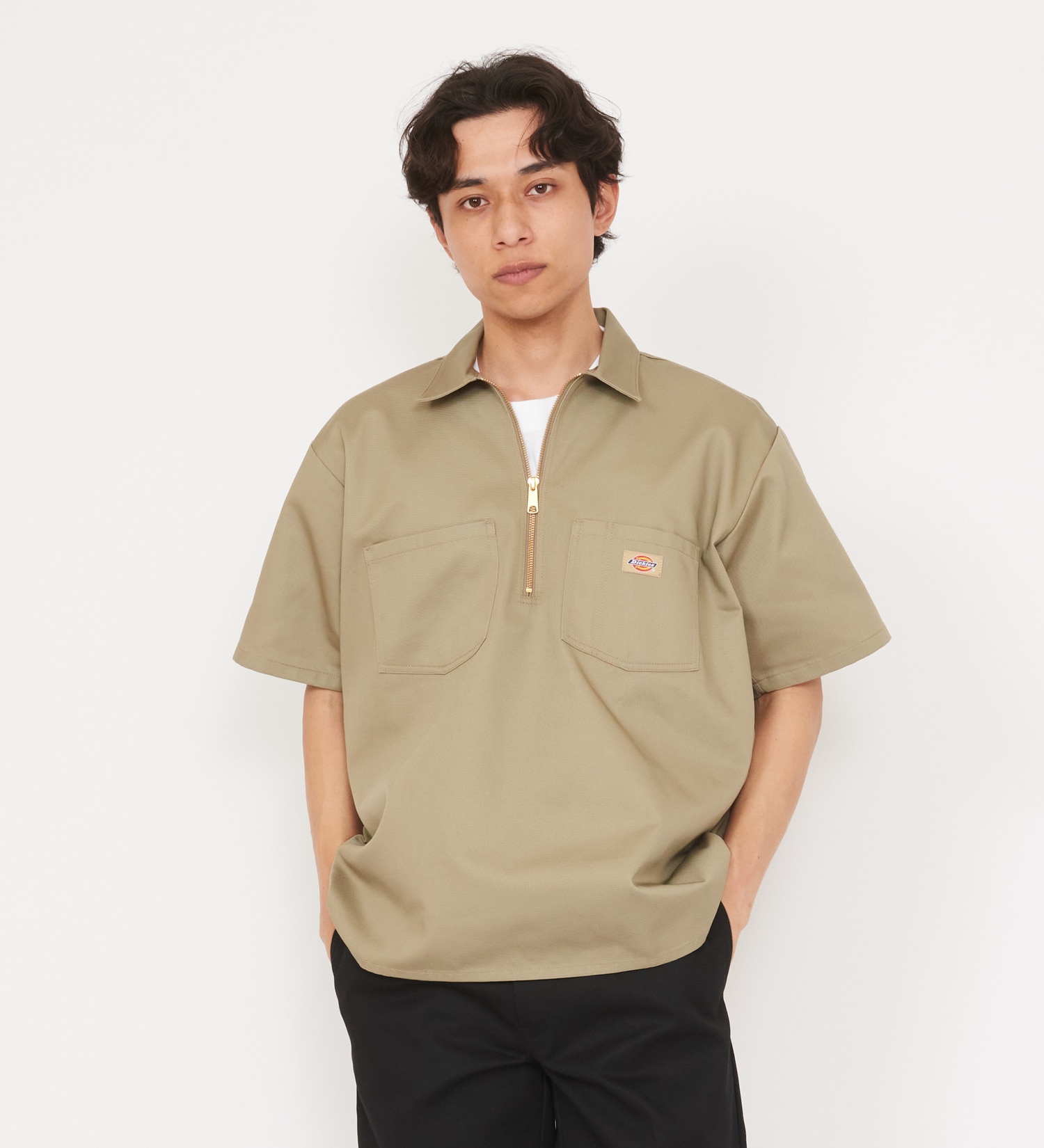 Dickies(ディッキーズ)の【ポイントアップ対象】【Dickies x GORO NAKATSUGAWA】ハーフジップシャツ 半袖|トップス/シャツ/ブラウス/メンズ|カーキ