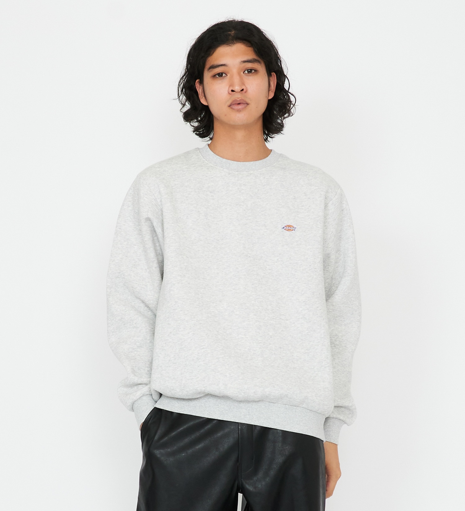 Dickies(ディッキーズ)の刺繍ロゴクルーネックスウェット|トップス/スウェット/メンズ|ヘザ－グレー