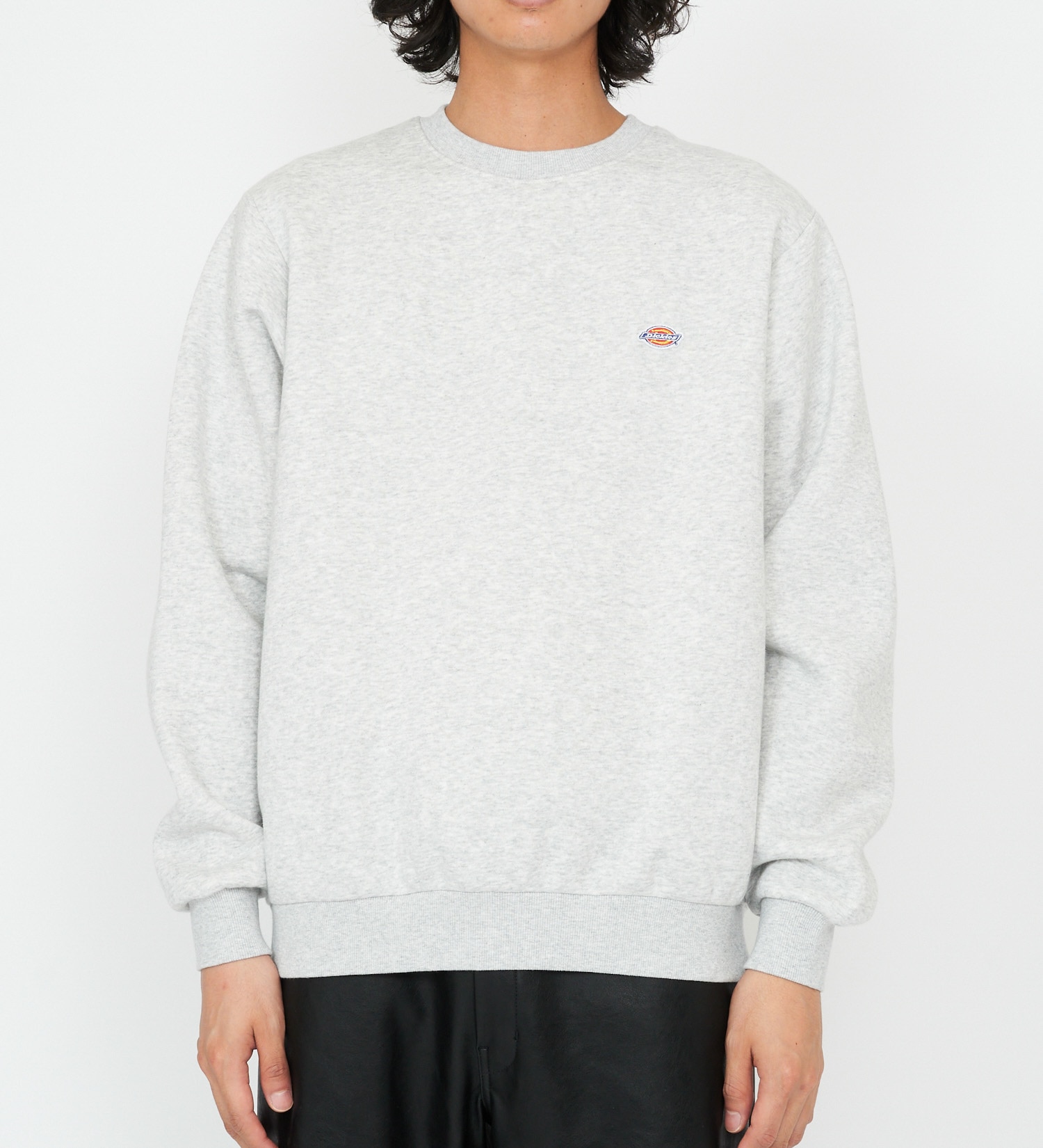 Dickies(ディッキーズ)の刺繍ロゴクルーネックスウェット|トップス/スウェット/メンズ|ヘザ－グレー