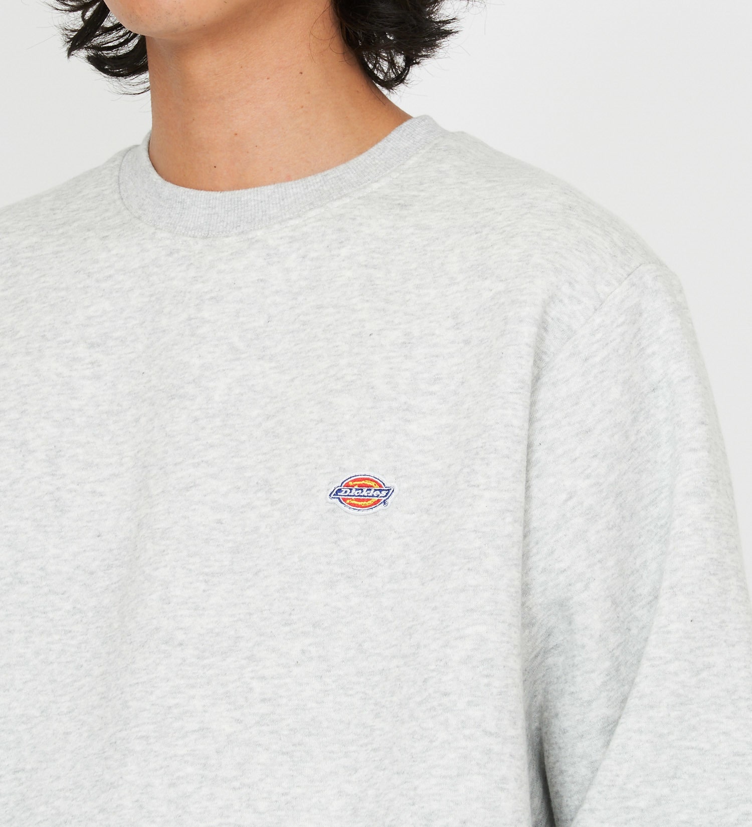 Dickies(ディッキーズ)の刺繍ロゴクルーネックスウェット|トップス/スウェット/メンズ|ヘザ－グレー